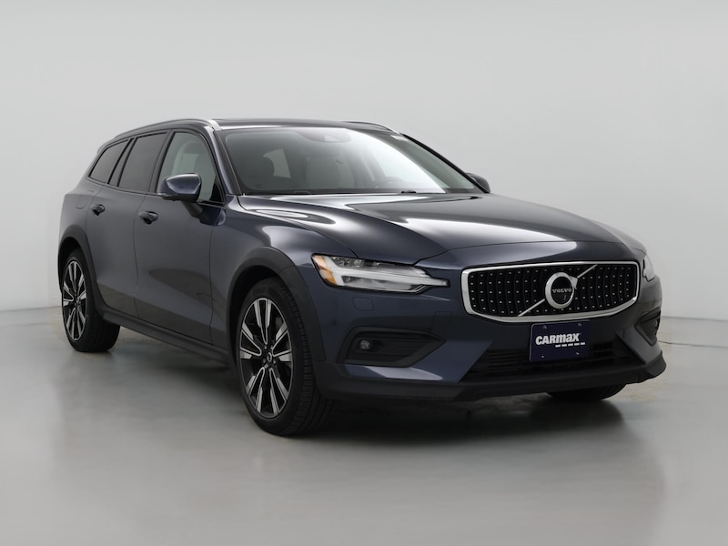 2022 Volvo V60 Cross Country T5