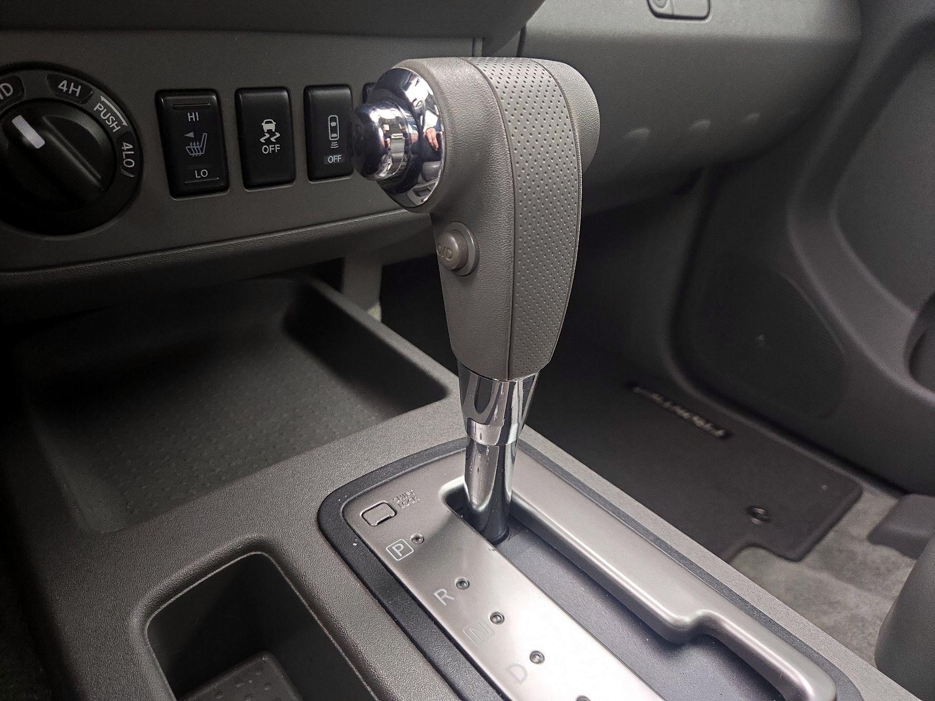 Thumbnail: 2015 Nissan Frontier - 17