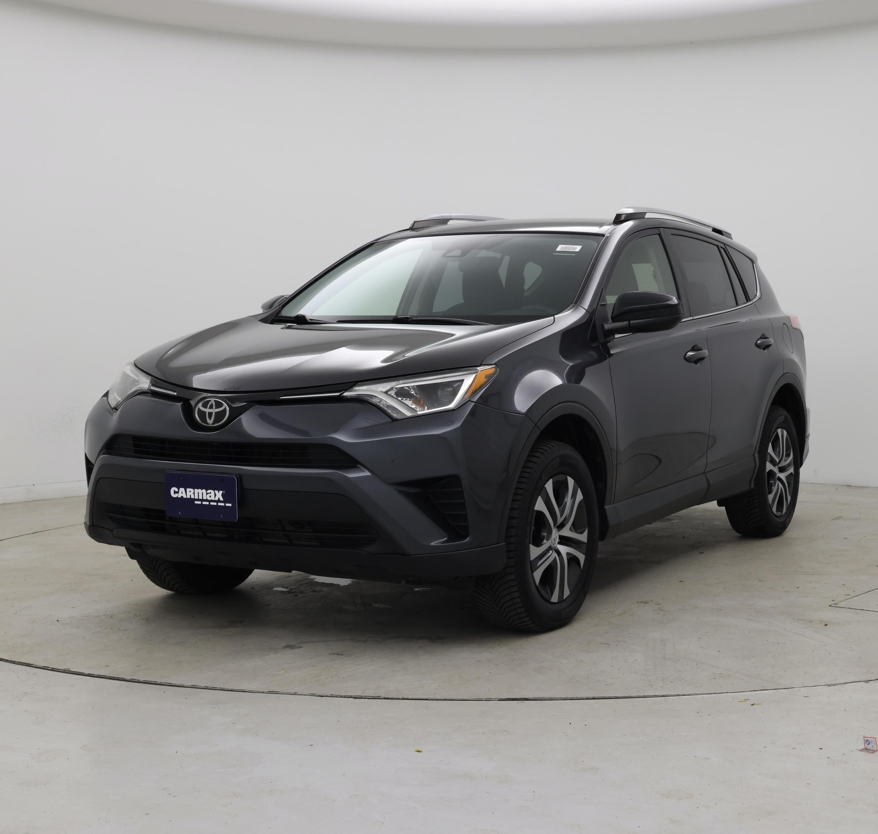 Thumbnail: 2018 Toyota RAV4 - 4