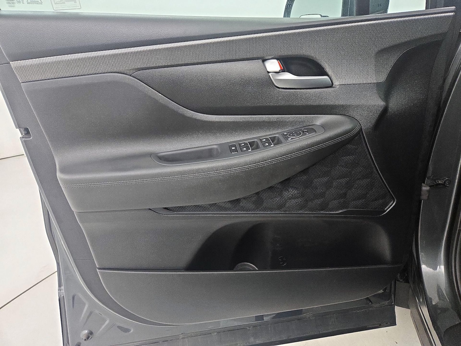 2020 Hyundai Santa Fe SE - Photo 13
