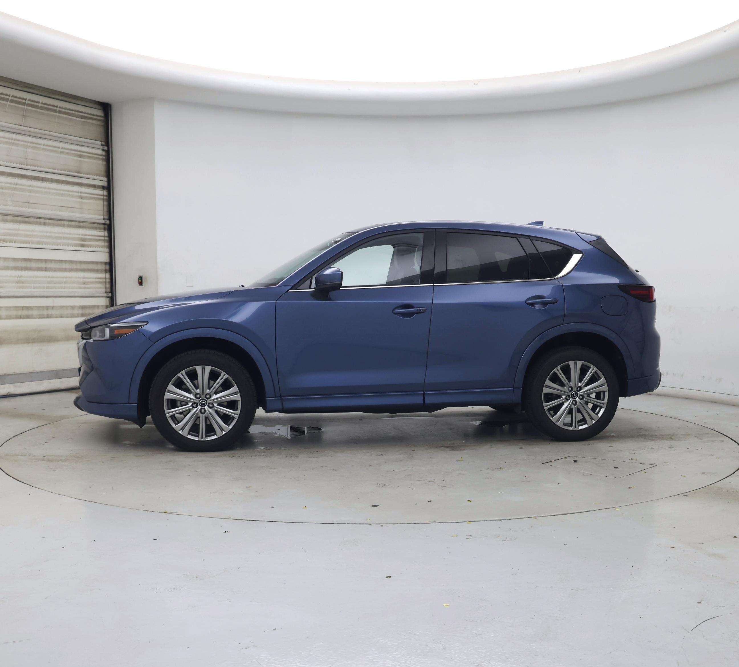 Thumbnail: 2022 Mazda CX-5 - 3