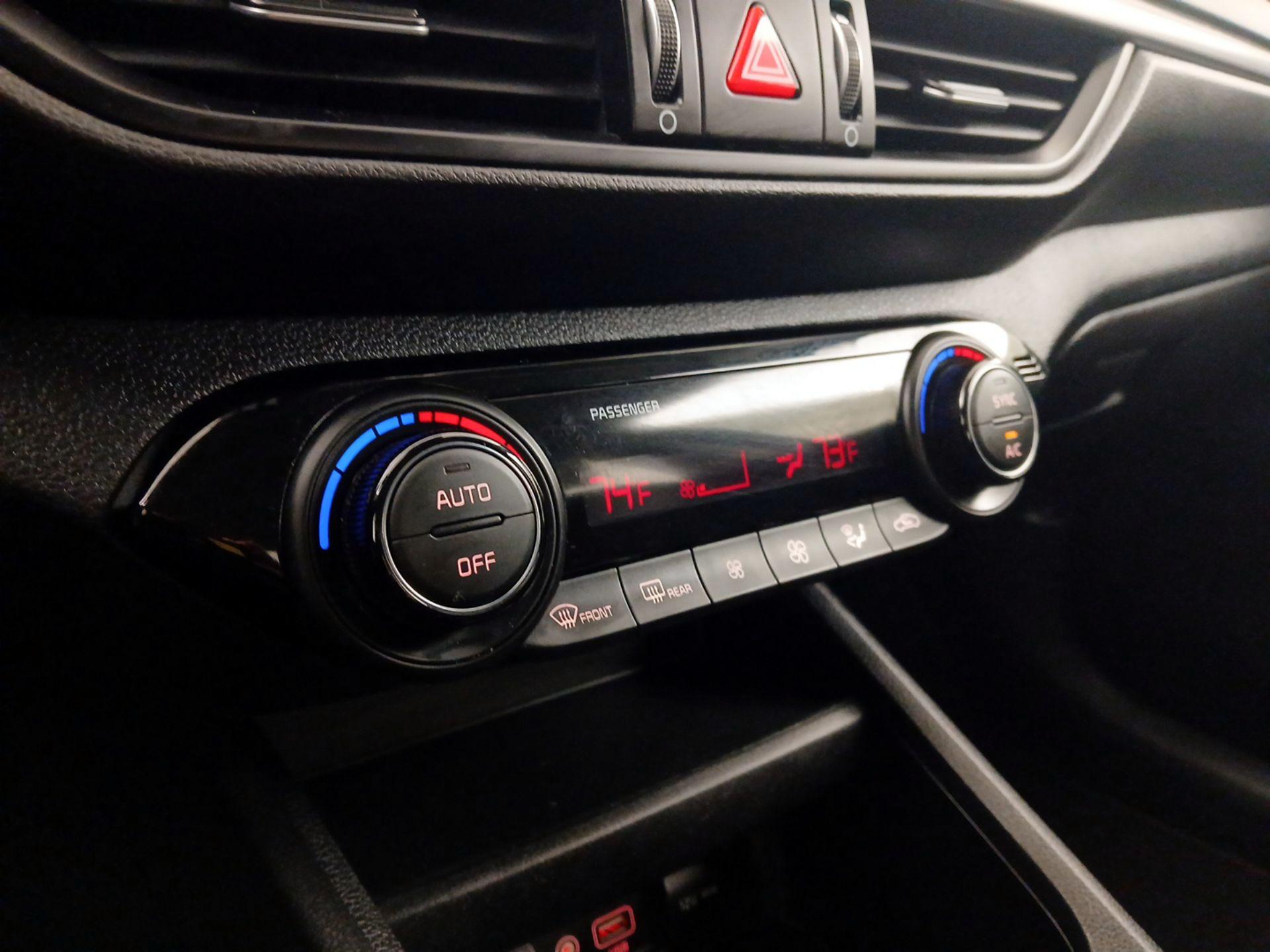 Thumbnail: 2019 Kia Forte - 16