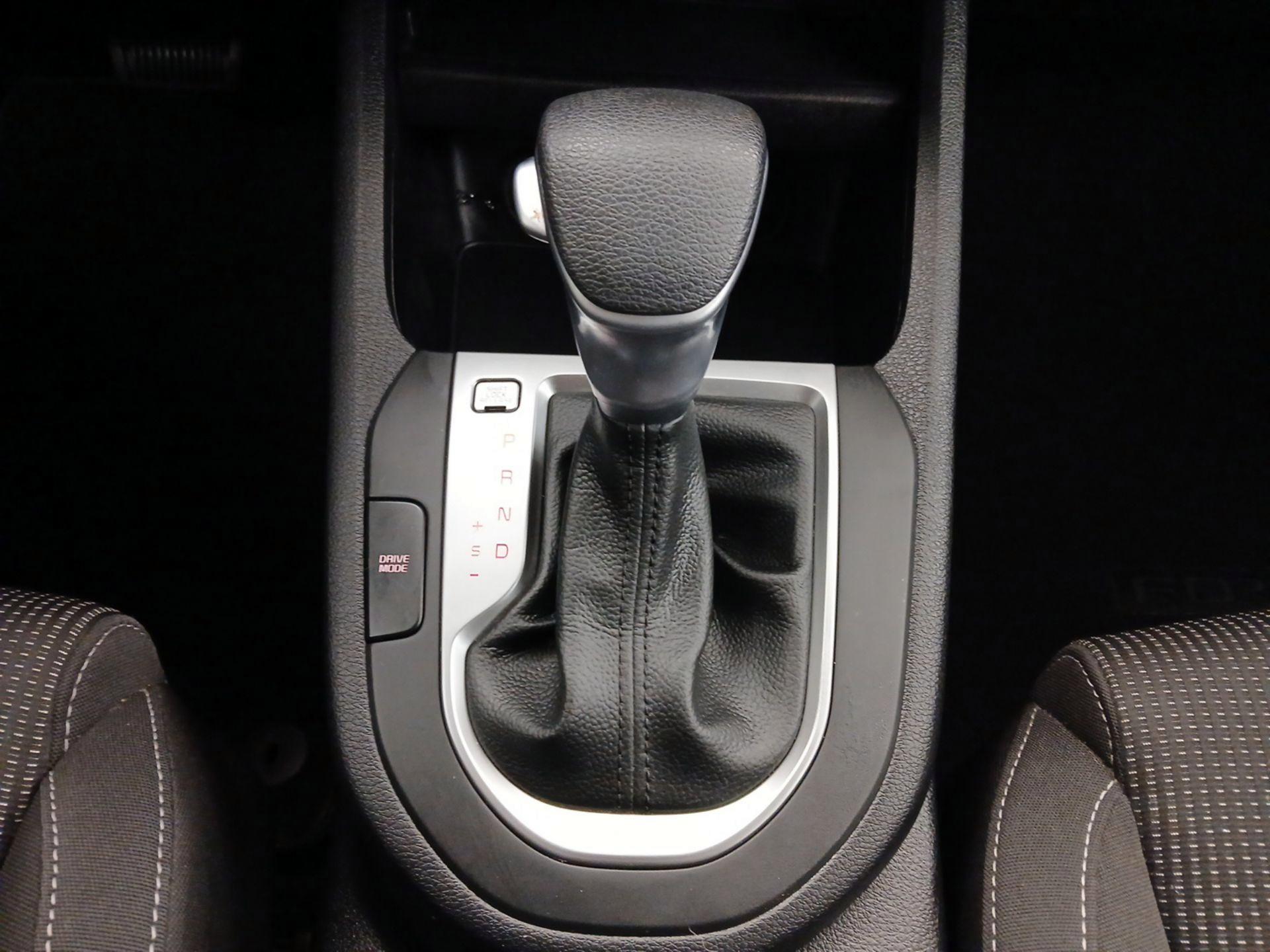 Thumbnail: 2019 Kia Forte - 17