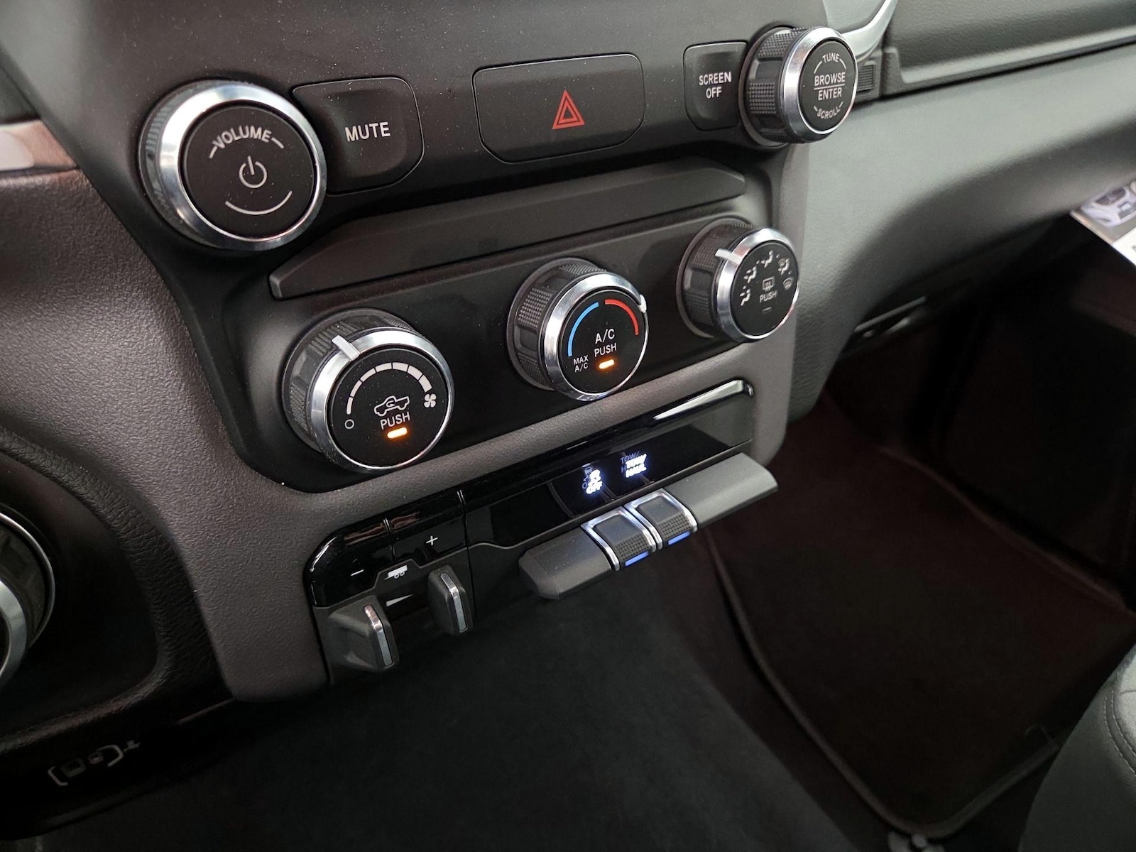 2024 RAM Ram 2500 Pickup Big Horn - Photo 17