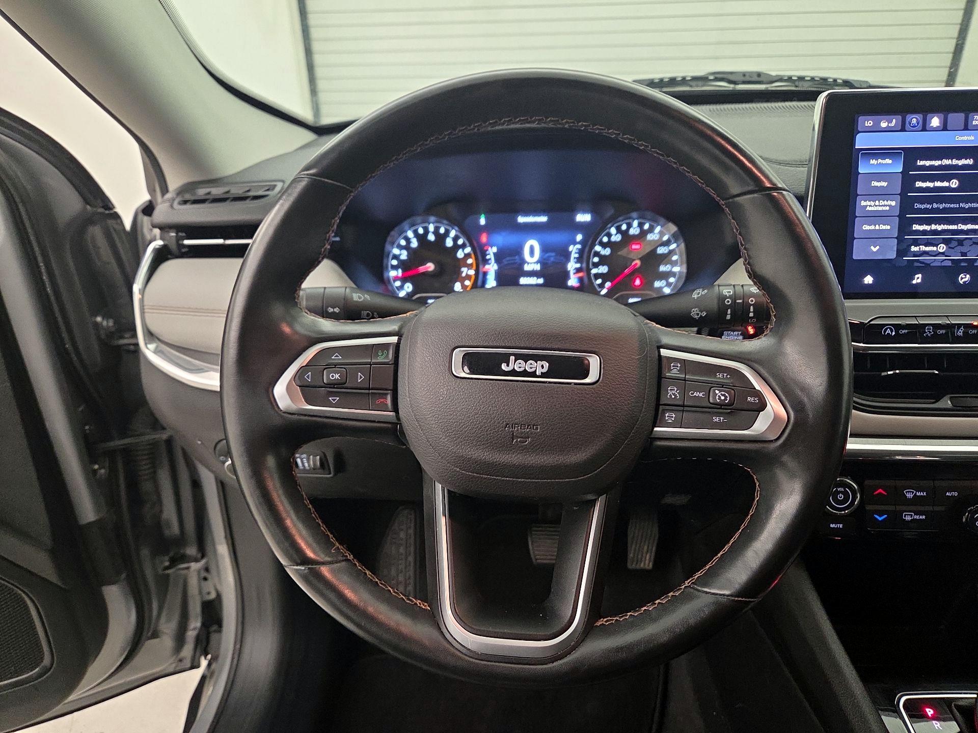 Thumbnail: 2022 Jeep Compass - 10