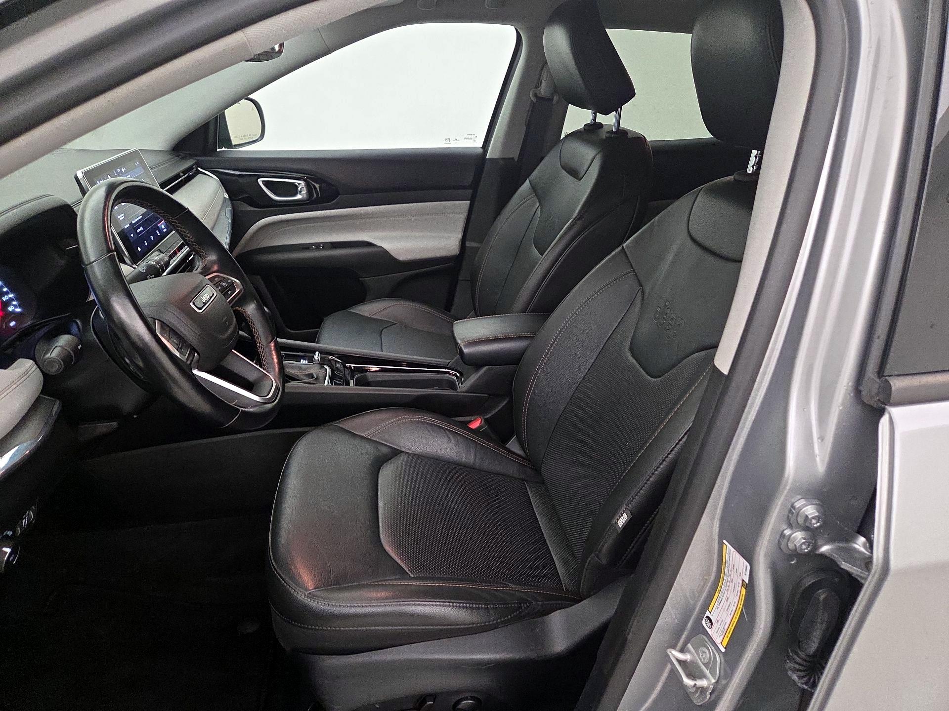 Thumbnail: 2022 Jeep Compass - 11