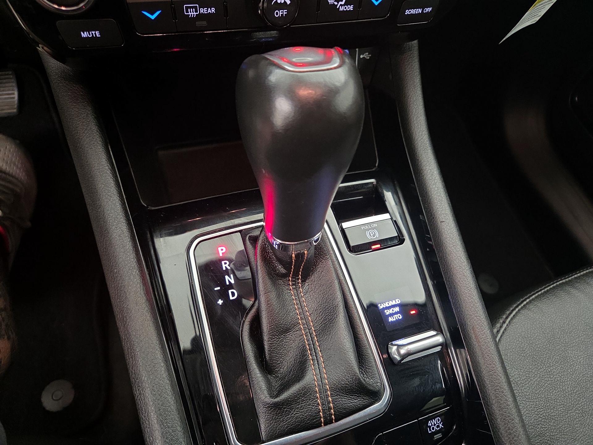 Thumbnail: 2022 Jeep Compass - 16