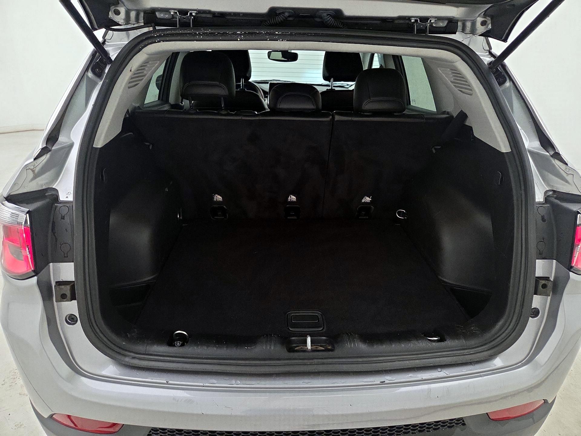 Thumbnail: 2022 Jeep Compass - 19