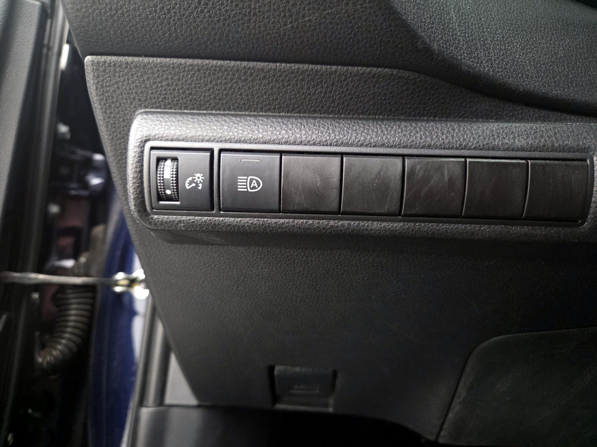 Thumbnail: 2022 Toyota Corolla - 13