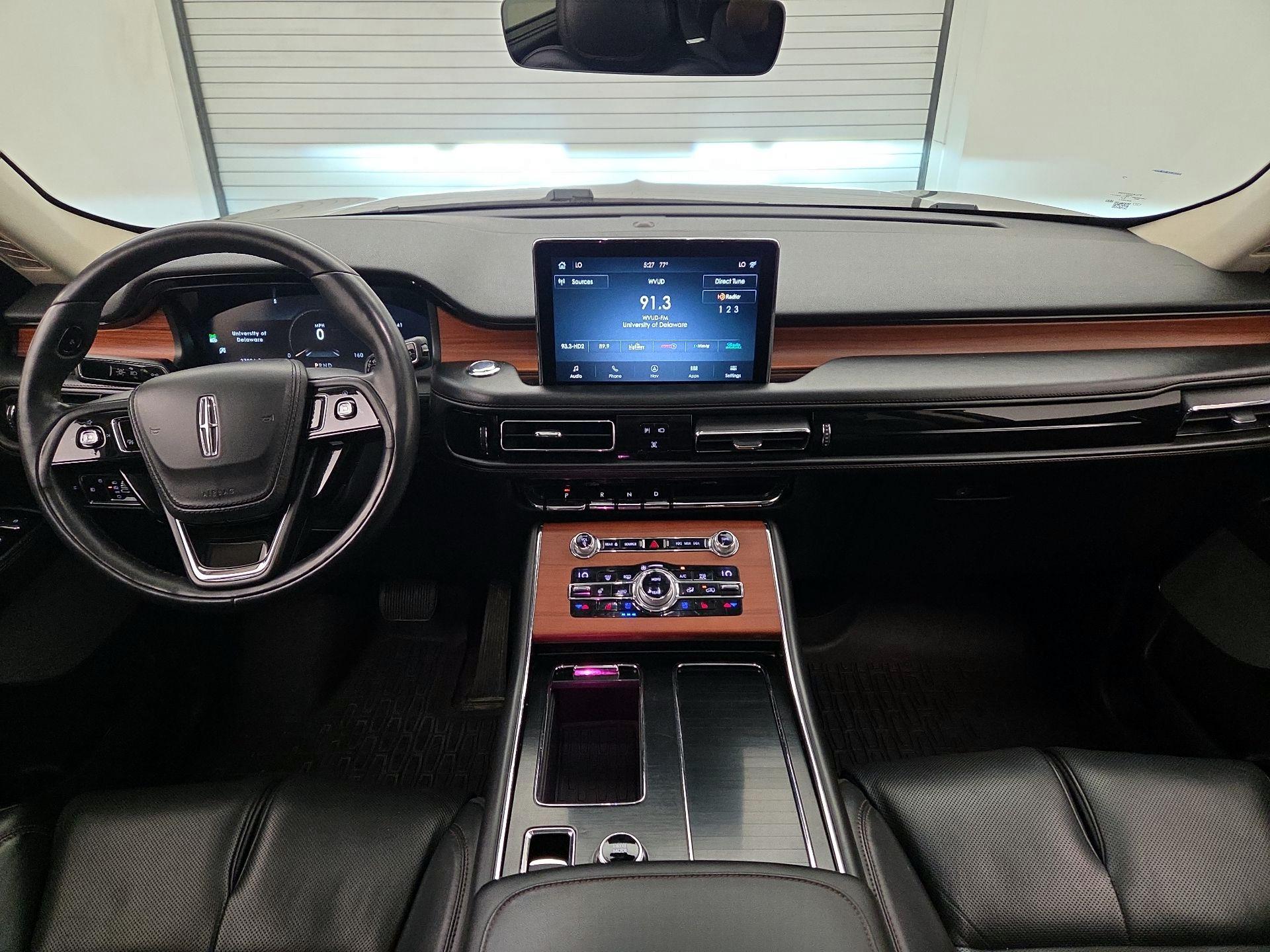 Thumbnail: 2020 Lincoln Aviator - 9
