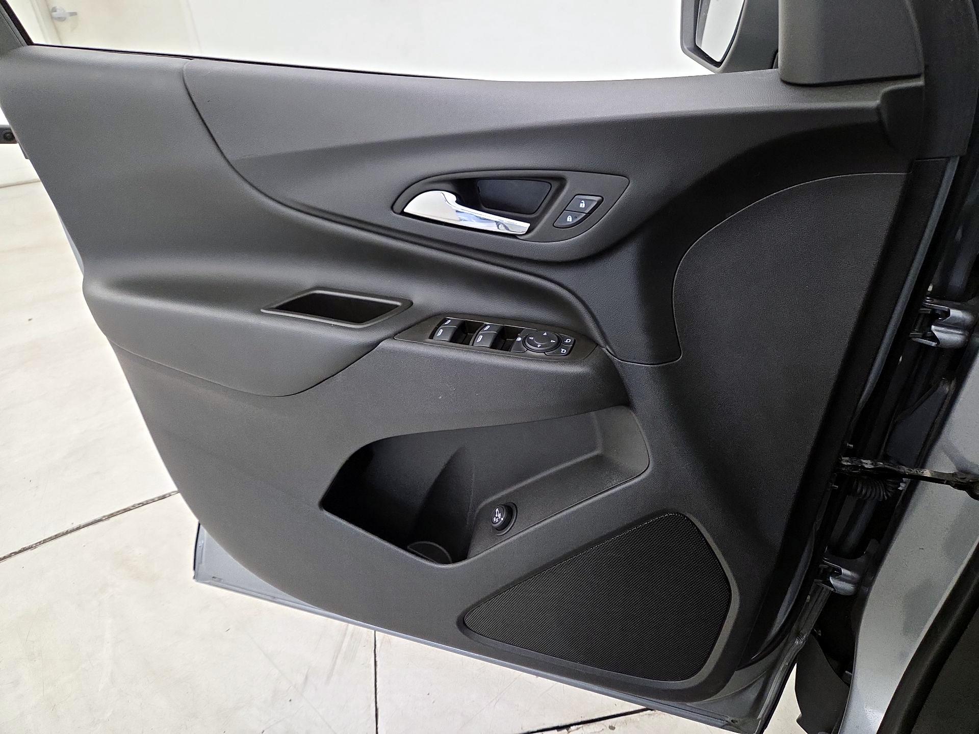 Thumbnail: 2023 Chevrolet Equinox - 12