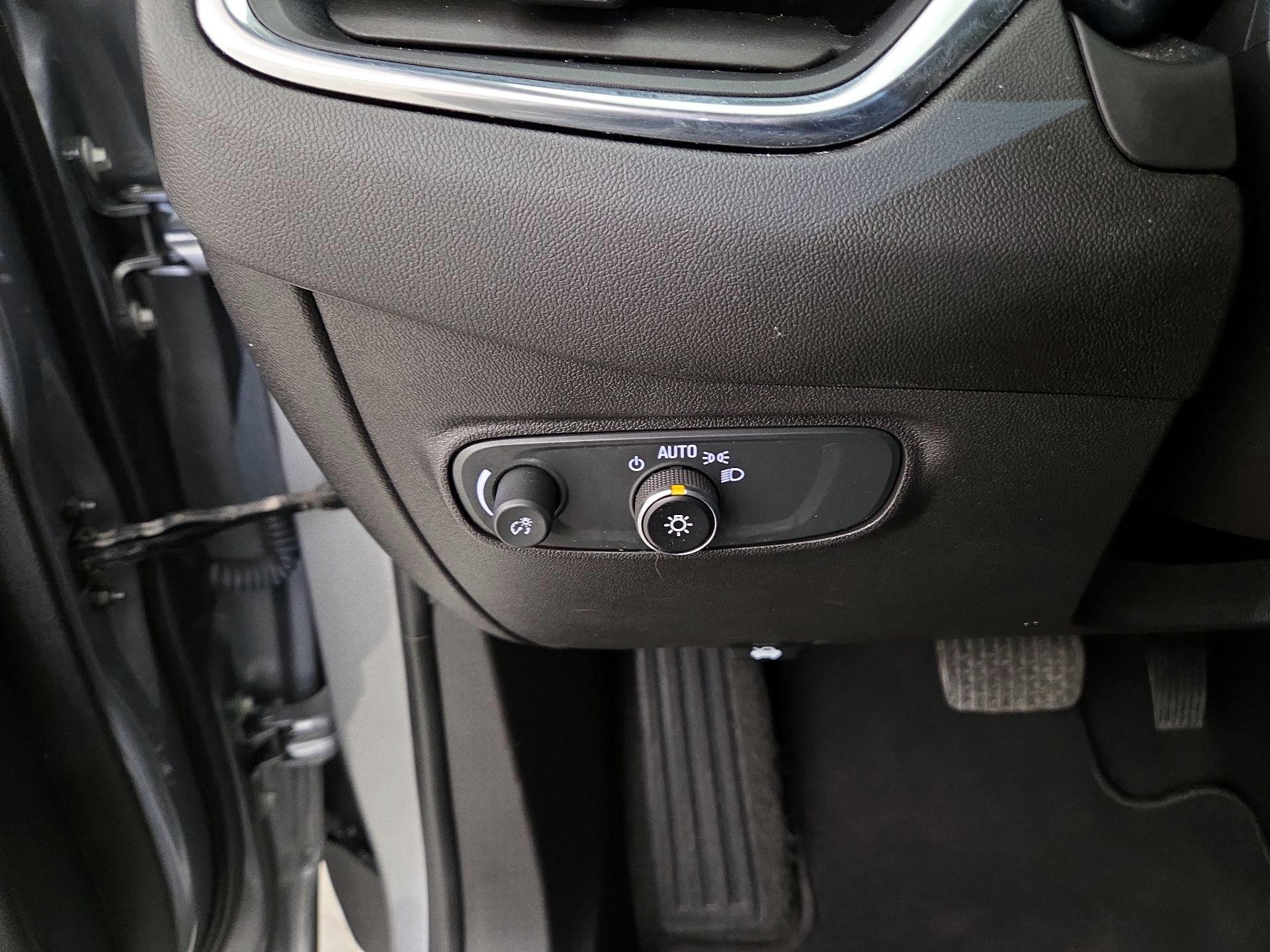 Thumbnail: 2023 Chevrolet Equinox - 13