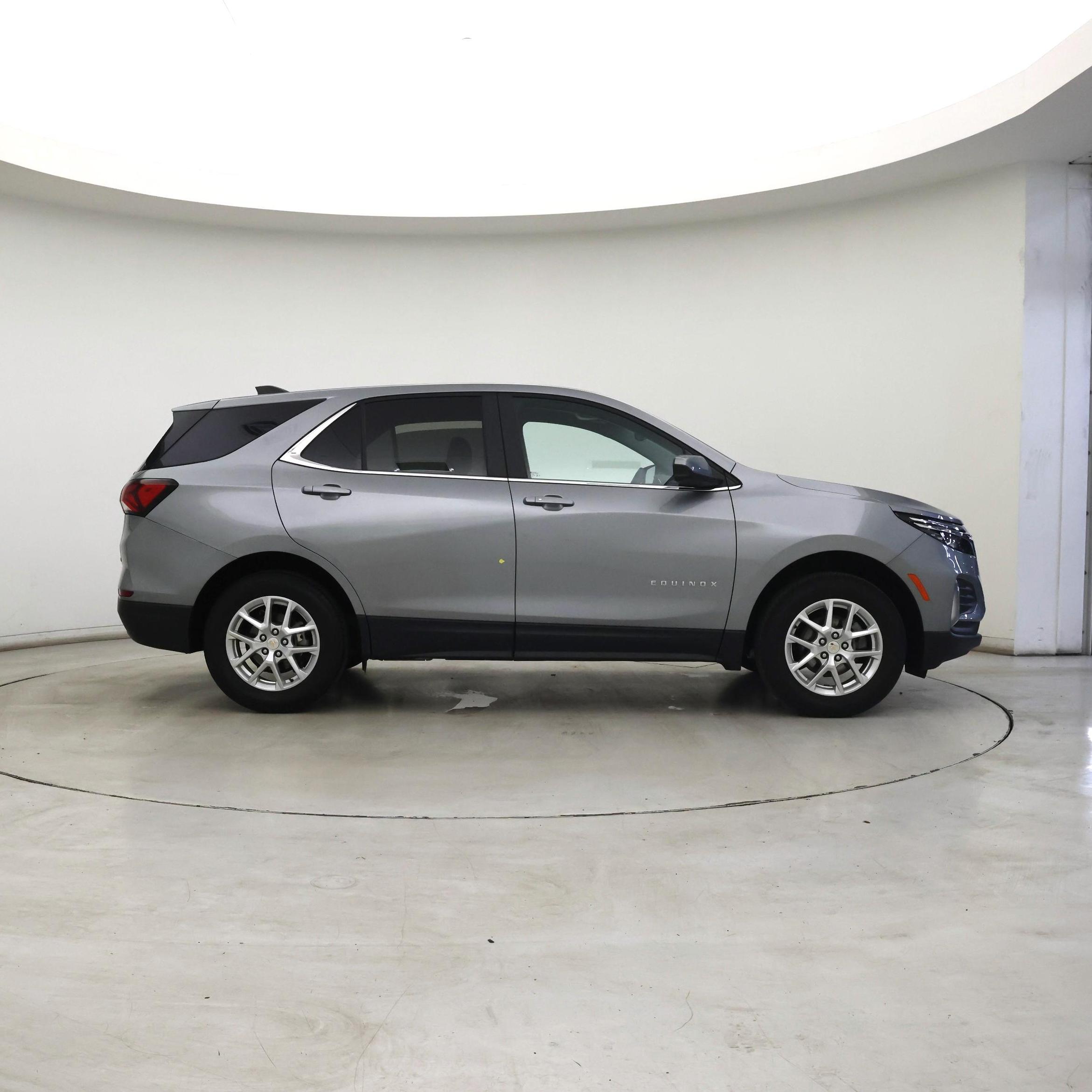 Thumbnail: 2023 Chevrolet Equinox - 7