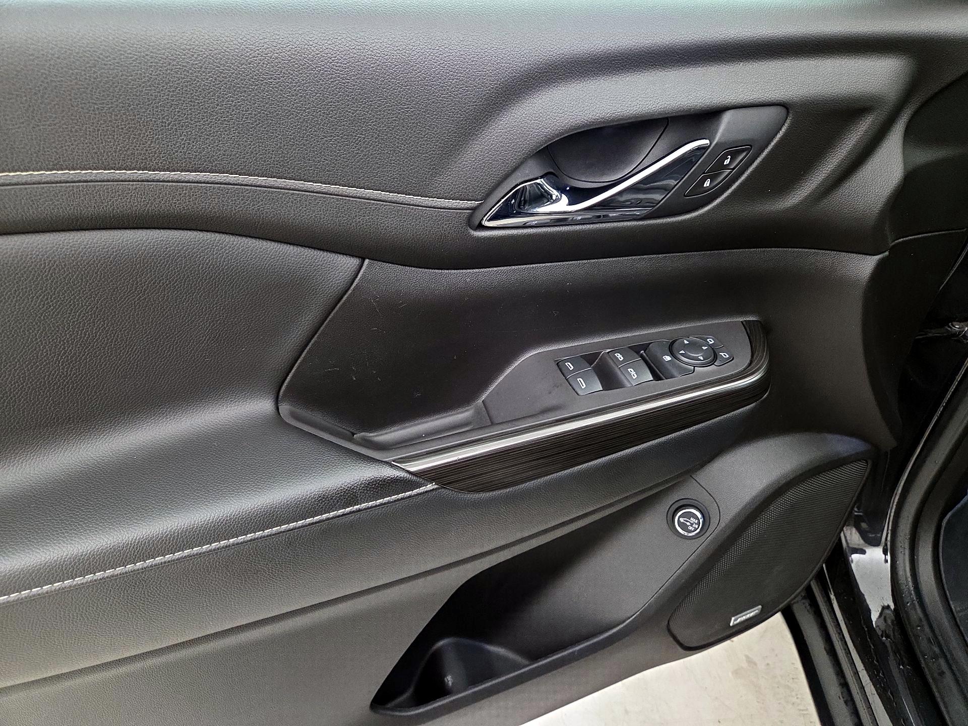 Thumbnail: 2020 GMC Acadia - 12