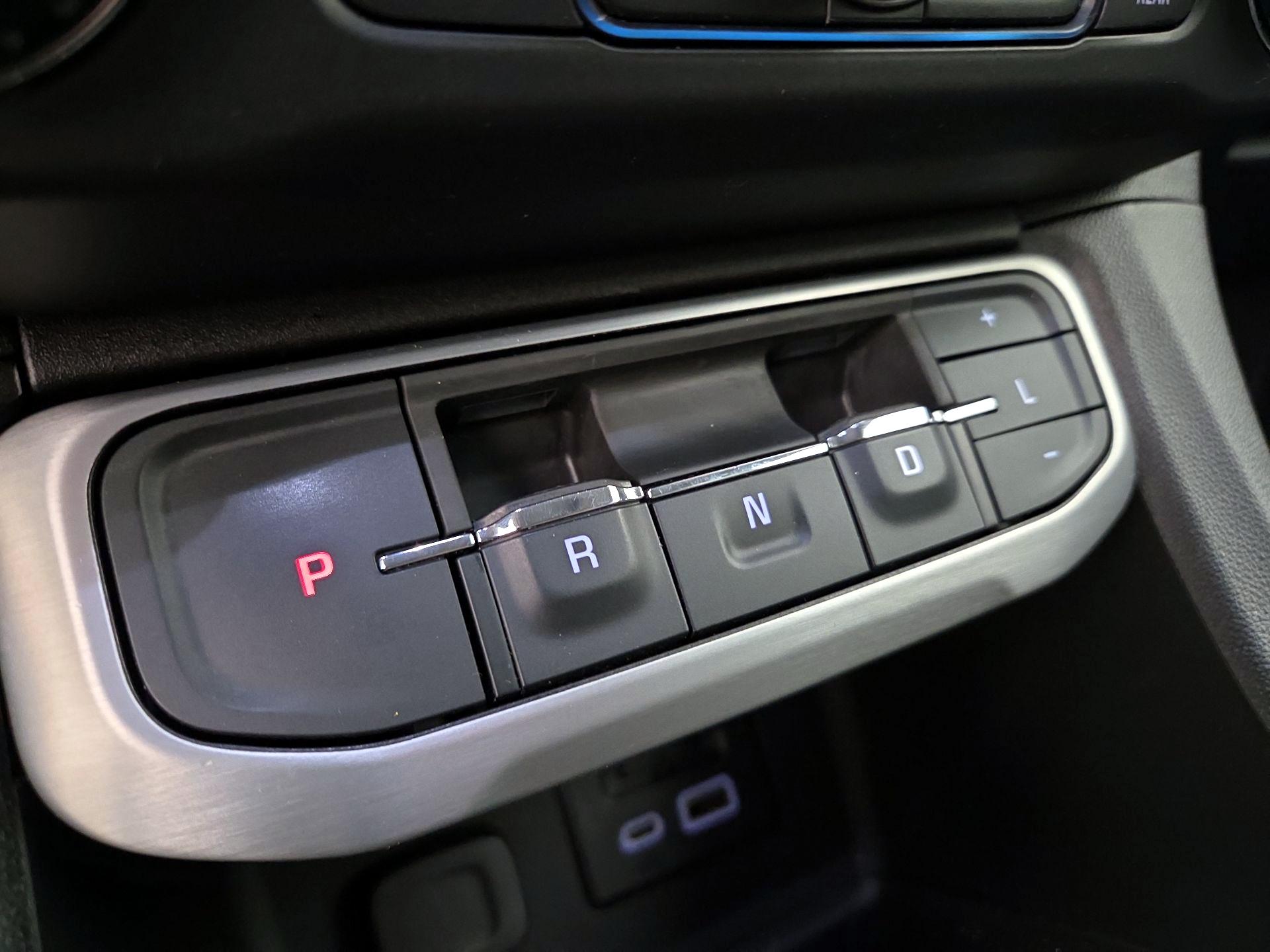 Thumbnail: 2020 GMC Acadia - 16
