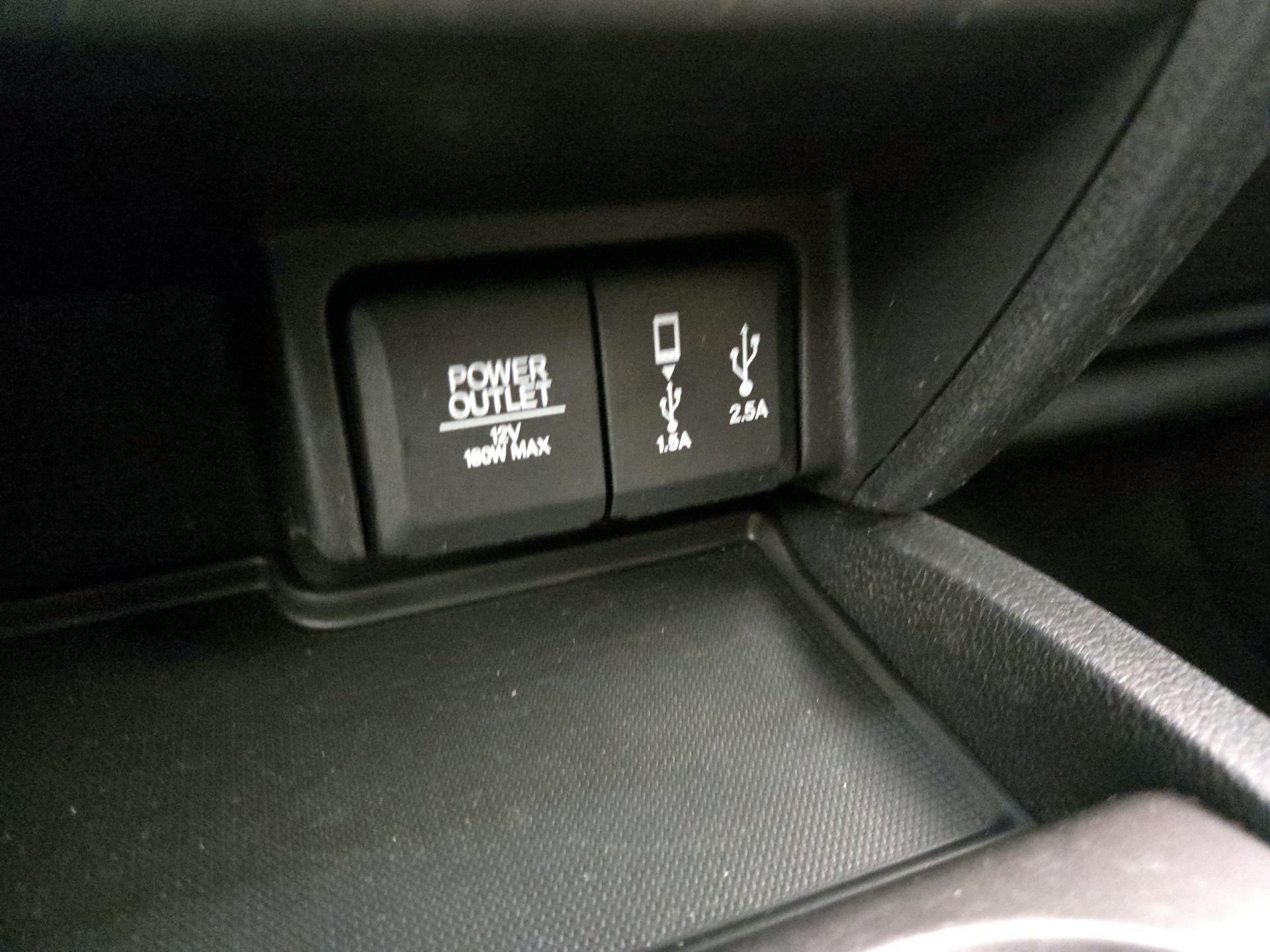 Thumbnail: 2017 Honda Pilot - 18