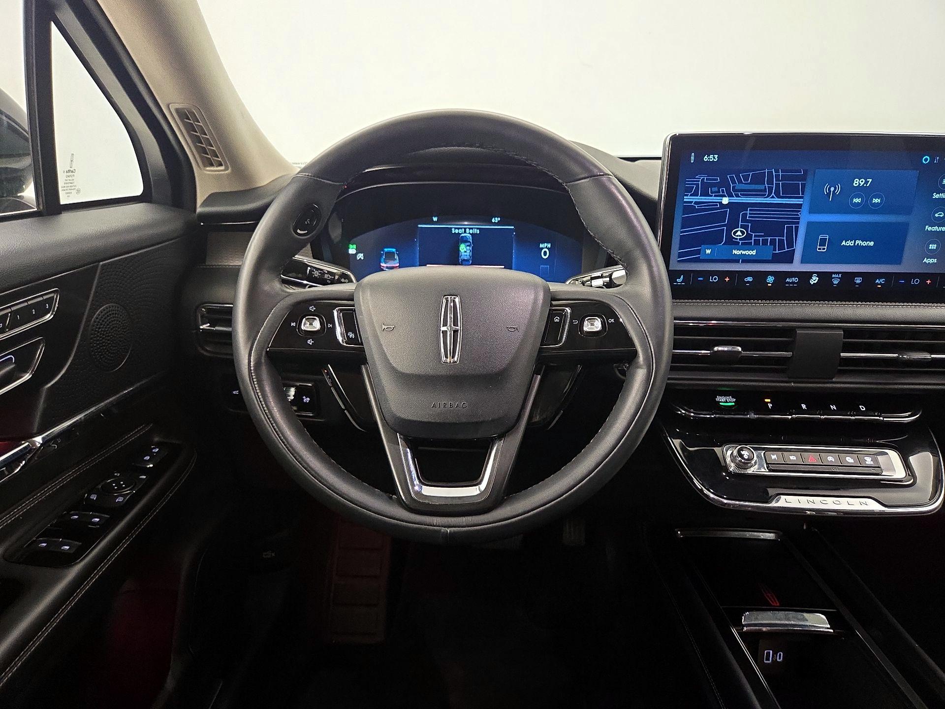 Thumbnail: 2023 Lincoln Corsair - 10