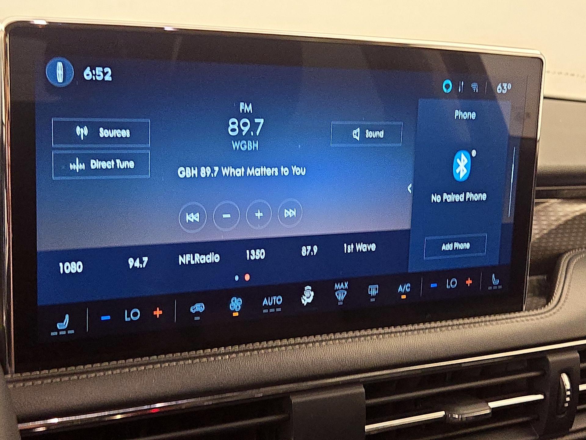 Thumbnail: 2023 Lincoln Corsair - 16