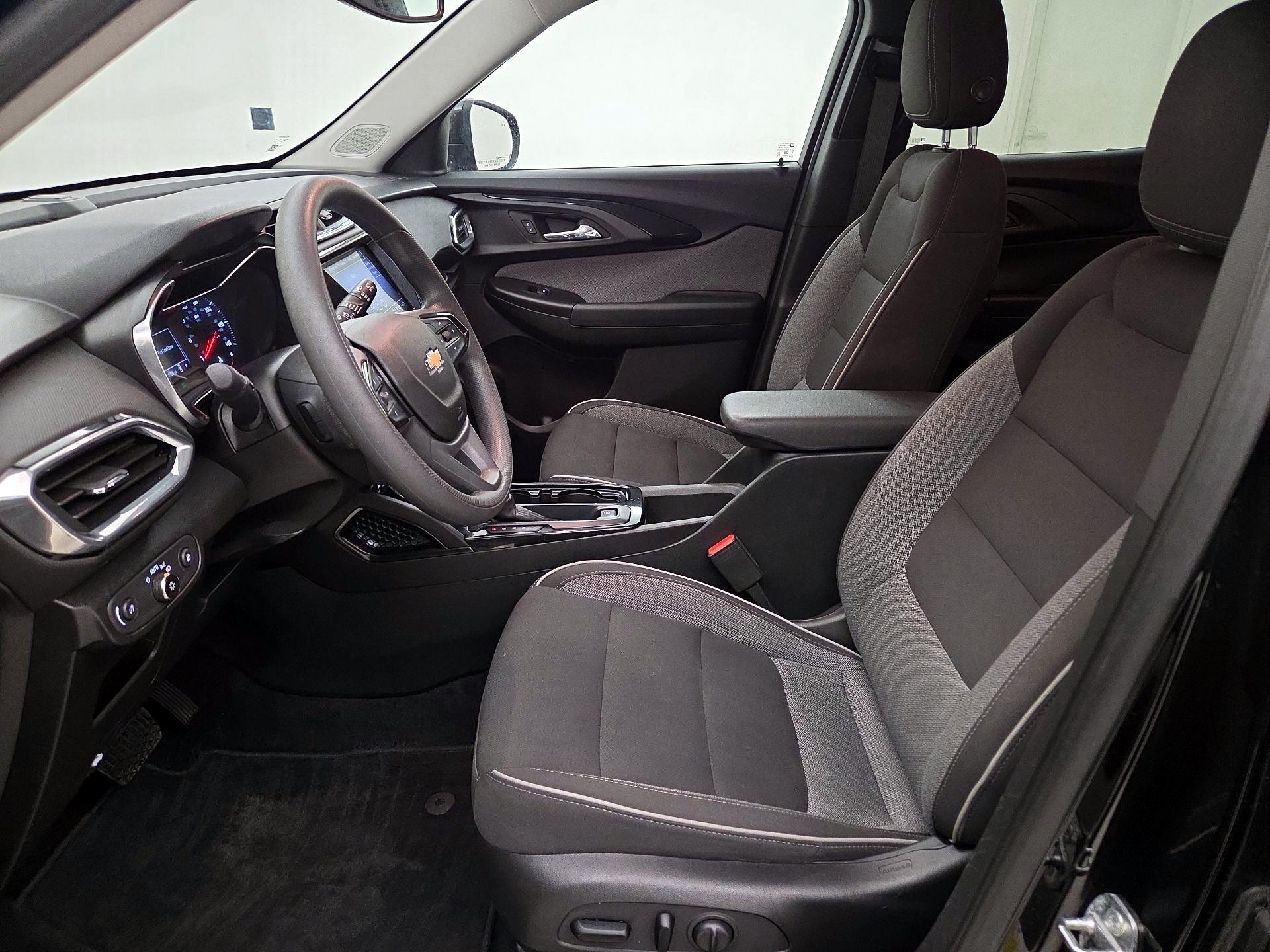 Thumbnail: 2021 Chevrolet TrailBlazer - 11