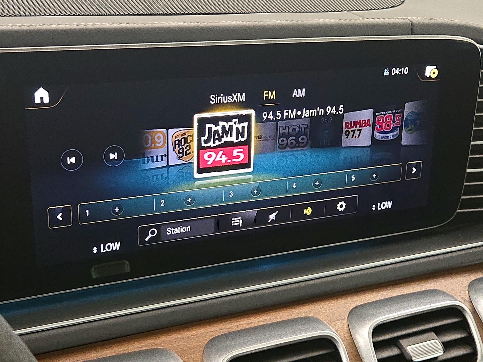 Thumbnail: 2022 Mercedes-Benz GL-Class - 16