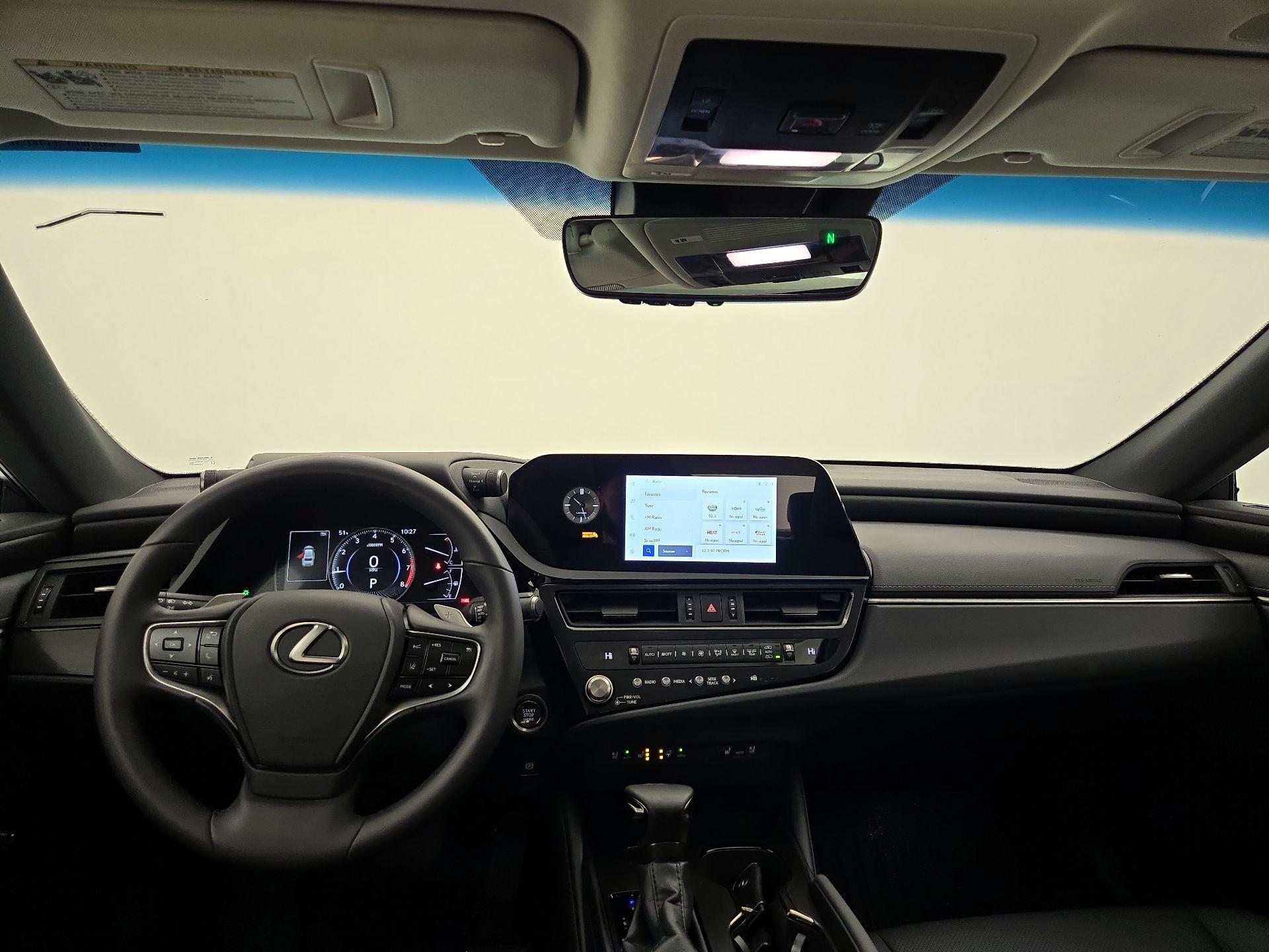 Thumbnail: 2024 Lexus ES - 9