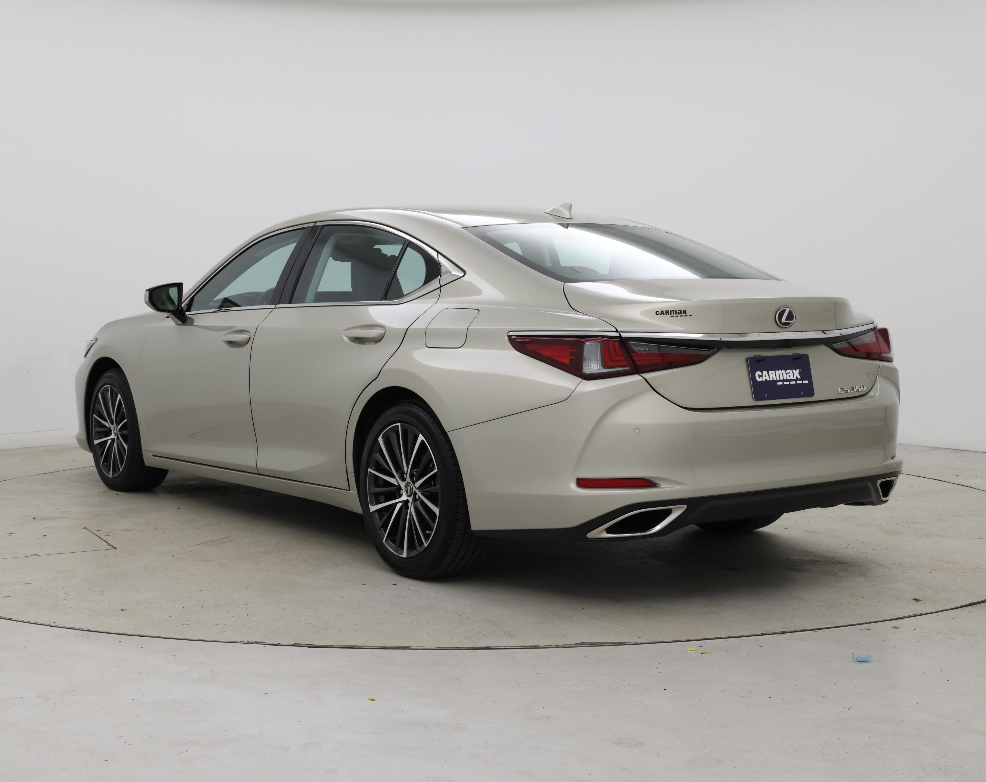 Thumbnail: 2024 Lexus ES - 2