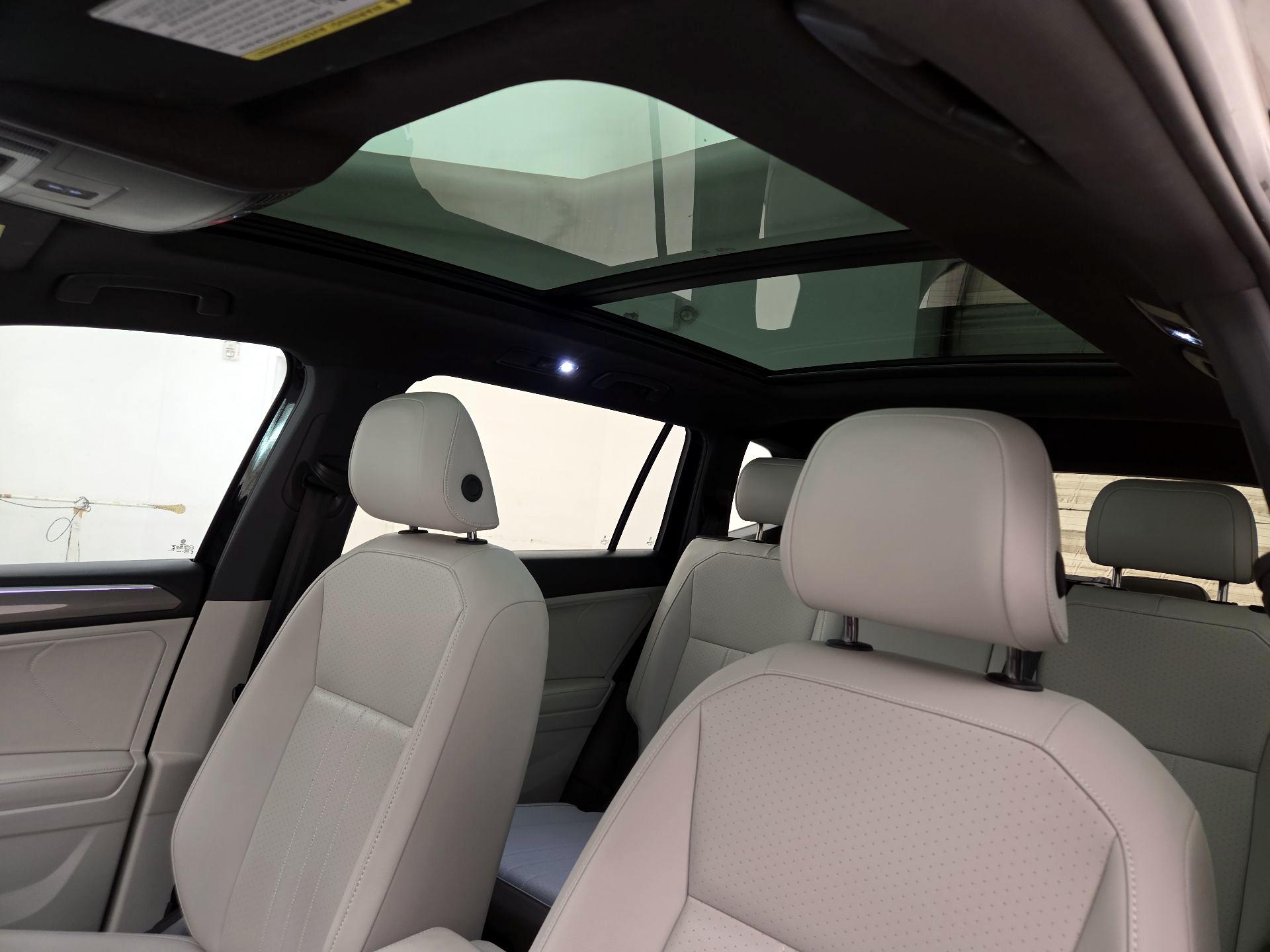 Thumbnail: 2024 Volkswagen Tiguan - 19