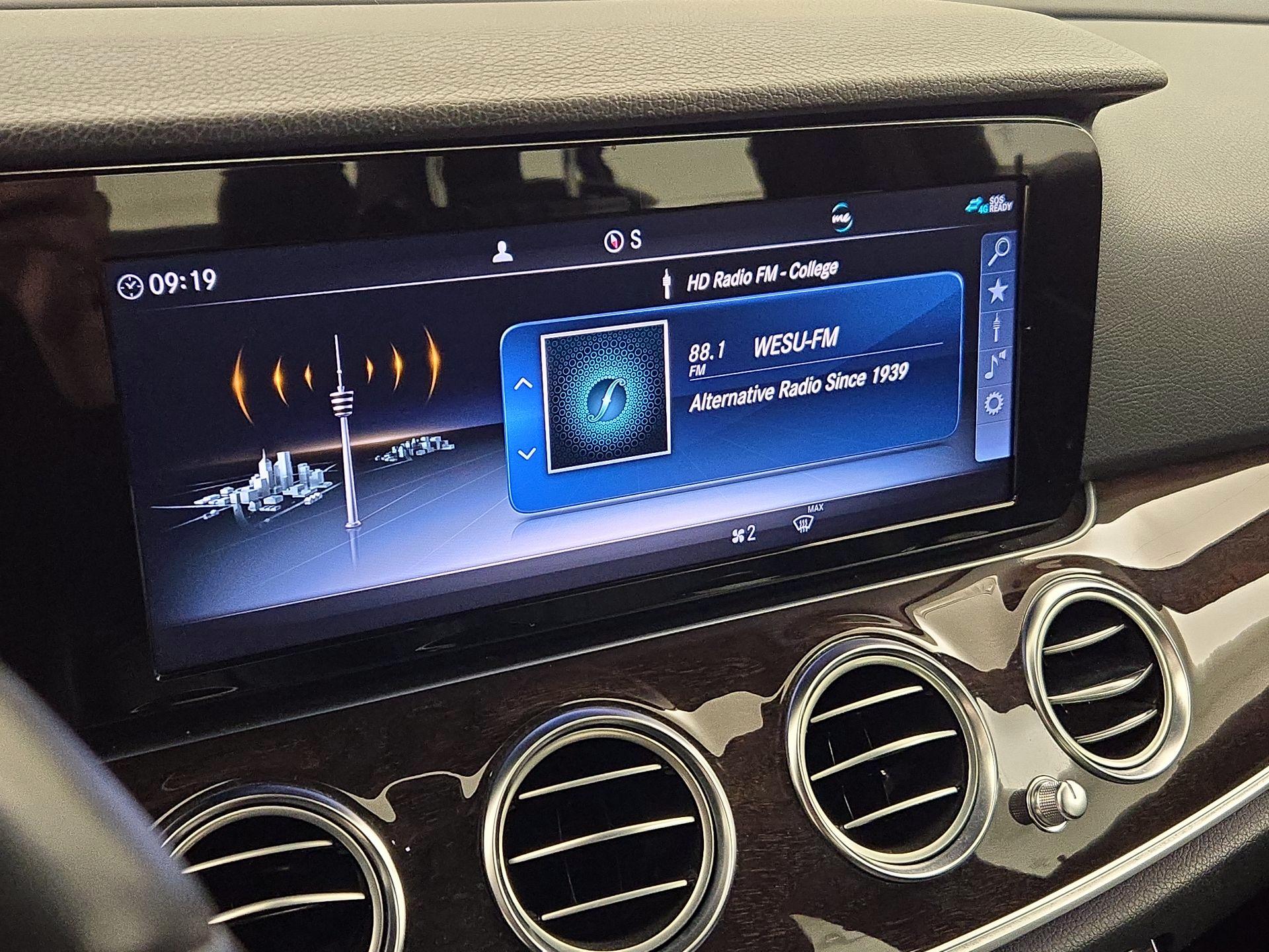 Thumbnail: 2019 Mercedes-Benz E-Class - 16