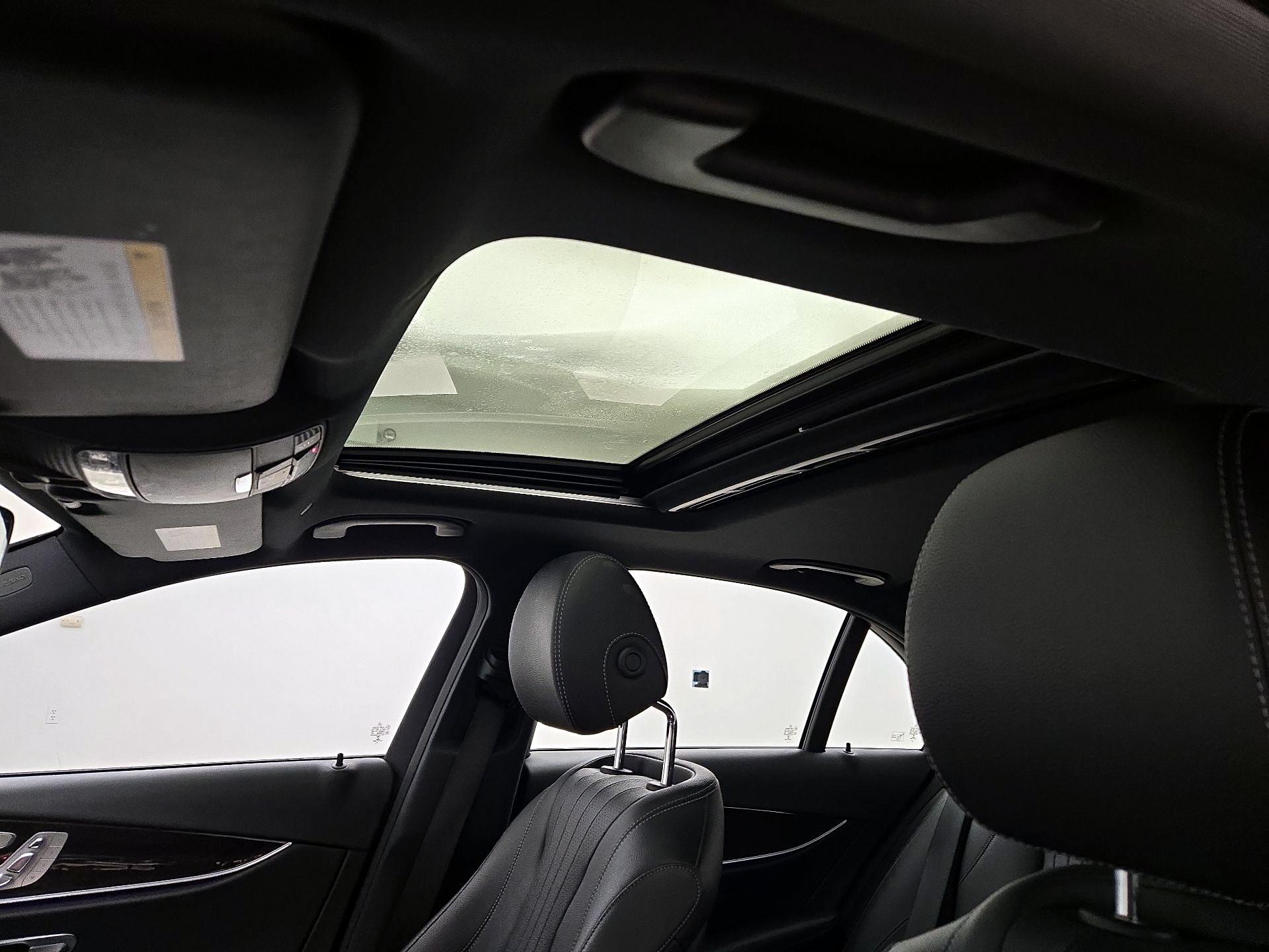 Thumbnail: 2019 Mercedes-Benz E-Class - 20
