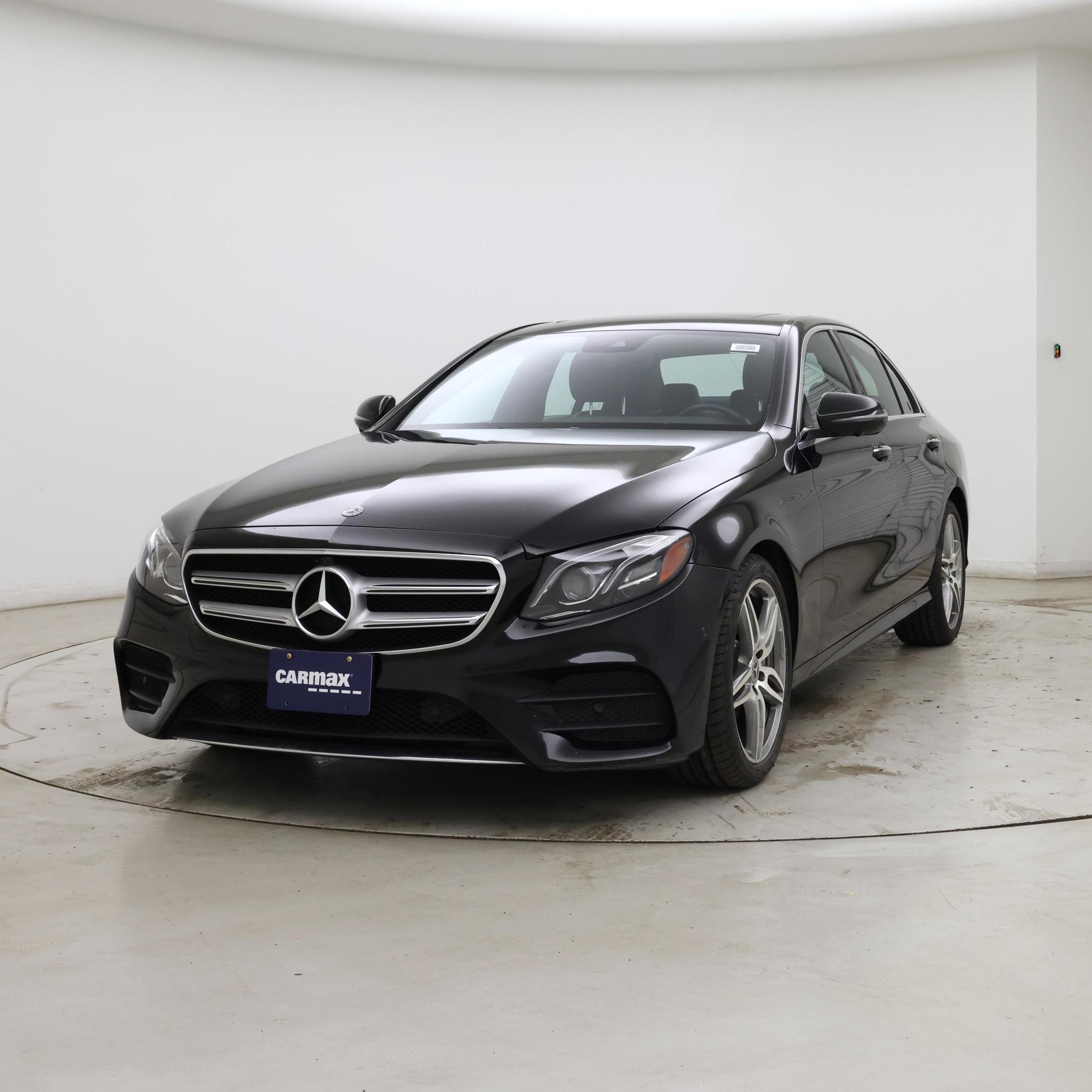 Thumbnail: 2019 Mercedes-Benz E-Class - 4