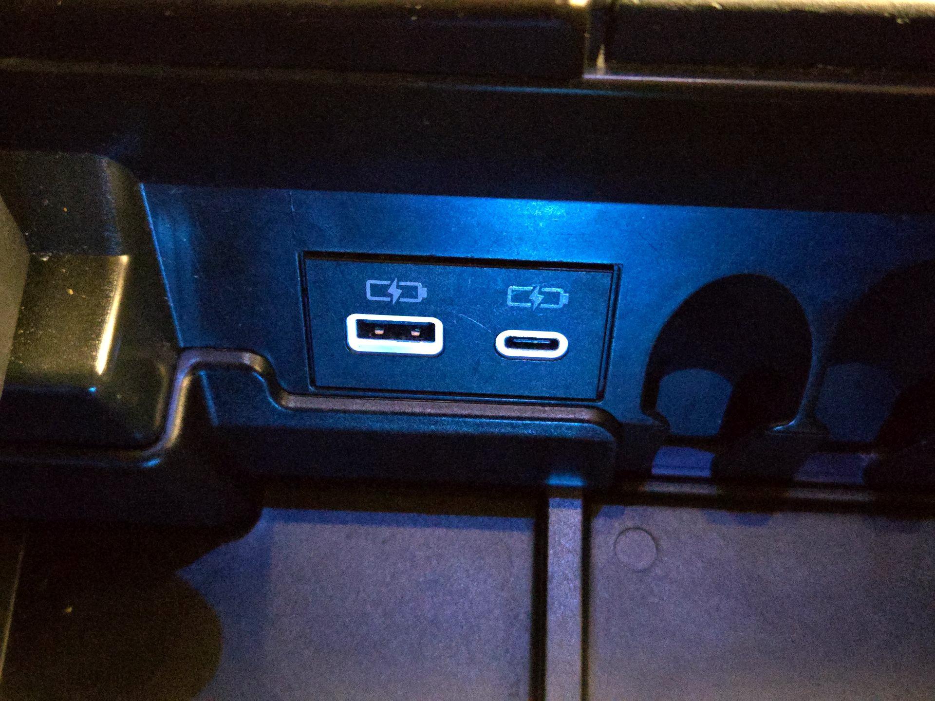 Thumbnail: 2023 Toyota Tundra - 18