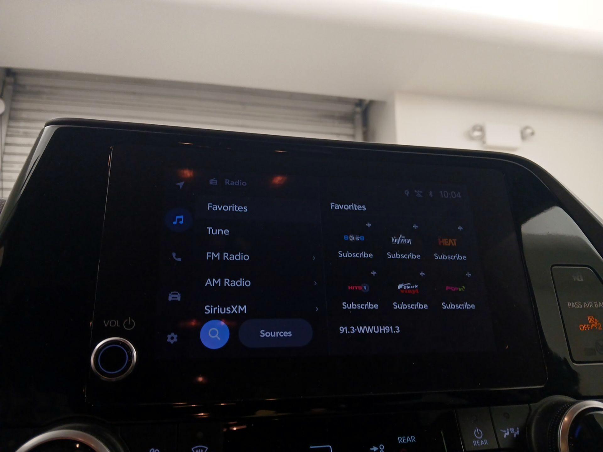 Thumbnail: 2023 Toyota Highlander - 15