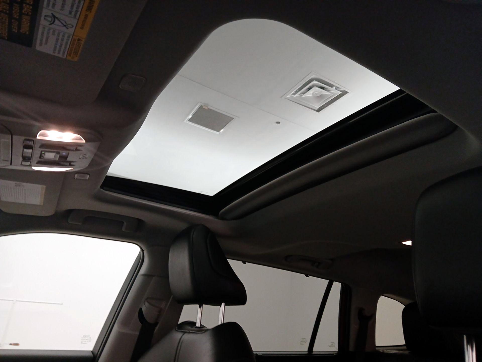 Thumbnail: 2023 Toyota Highlander - 19