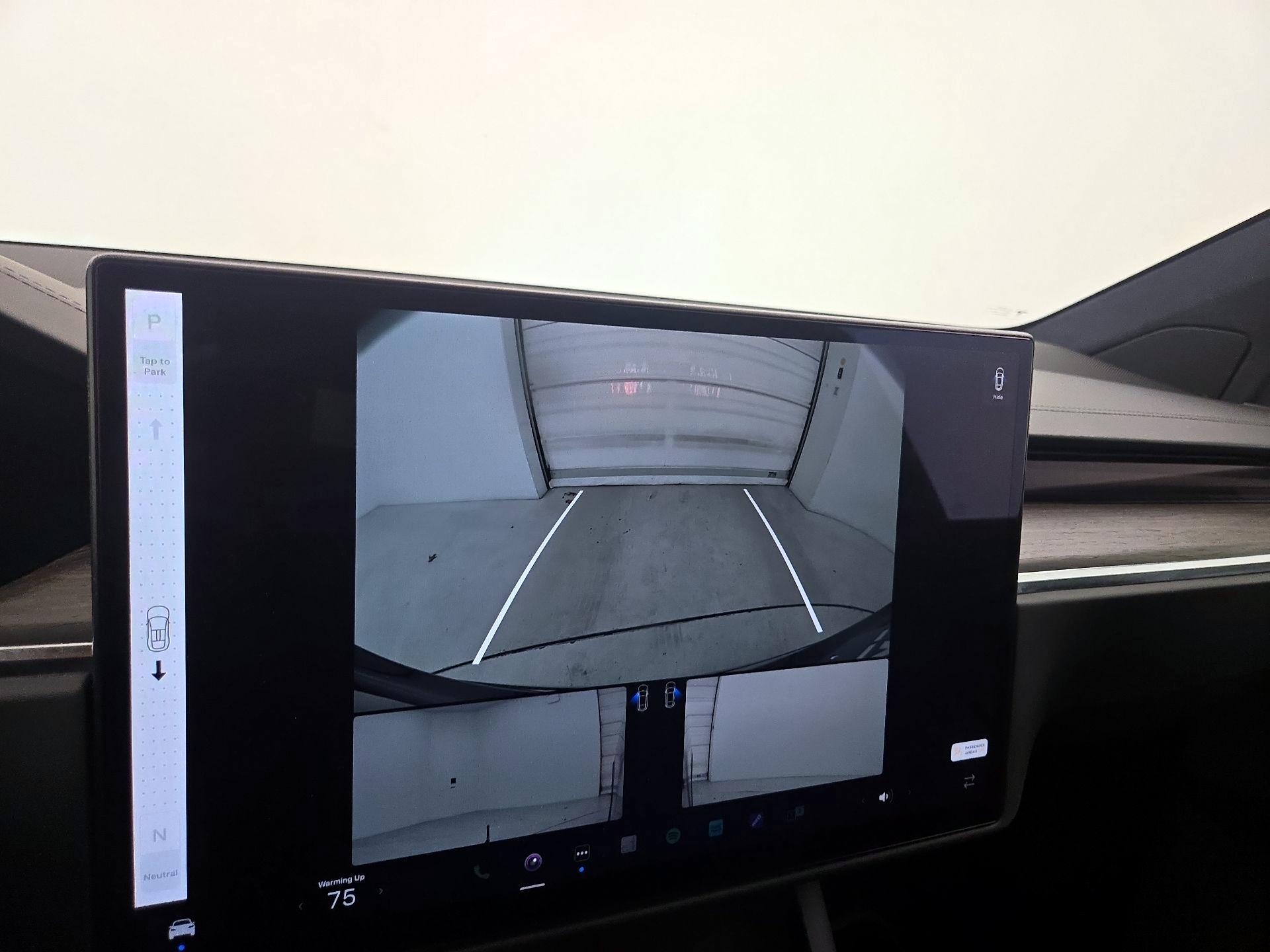 Thumbnail: 2022 Tesla Model X - 14