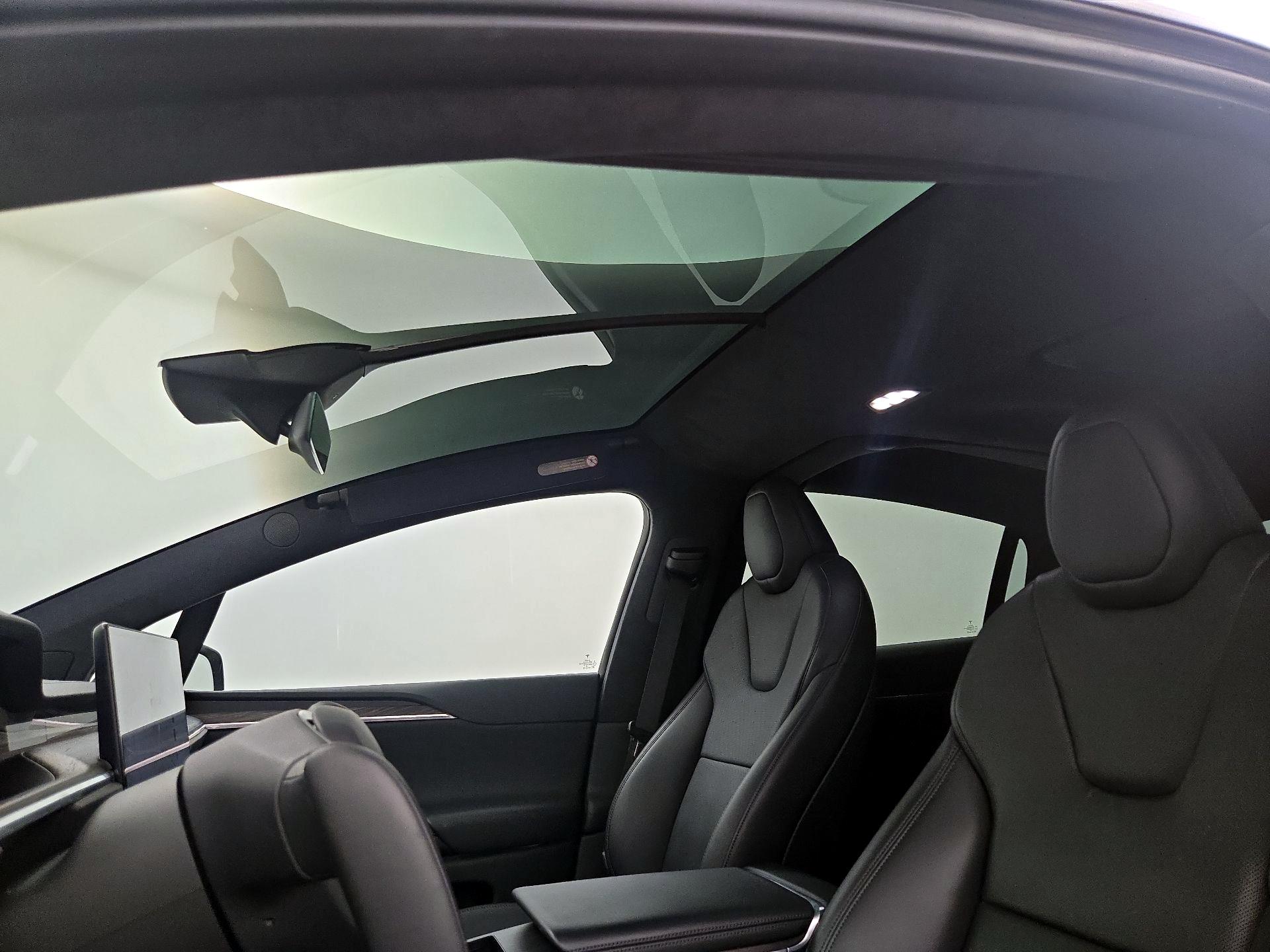 Thumbnail: 2022 Tesla Model X - 18