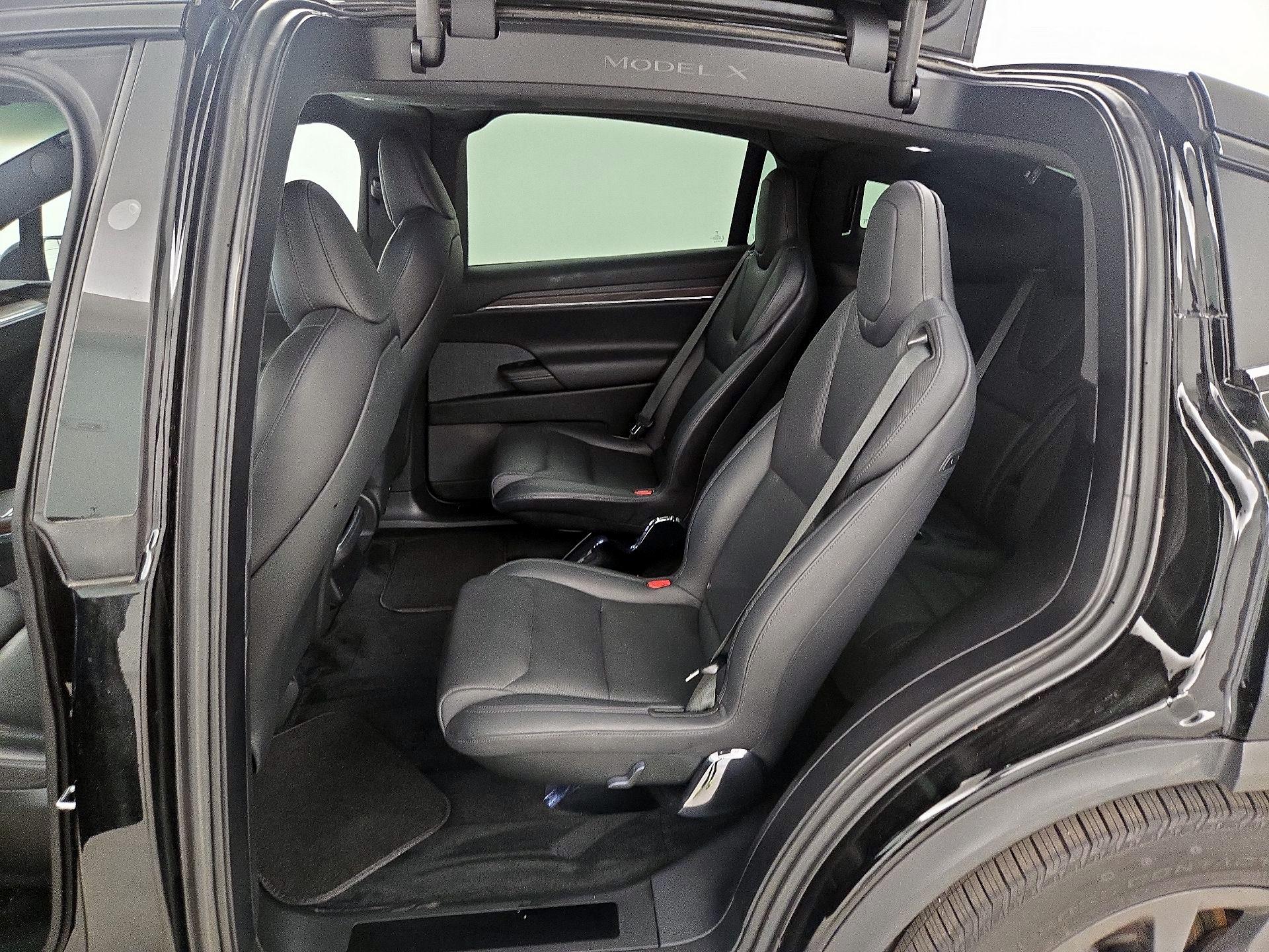 Thumbnail: 2022 Tesla Model X - 19