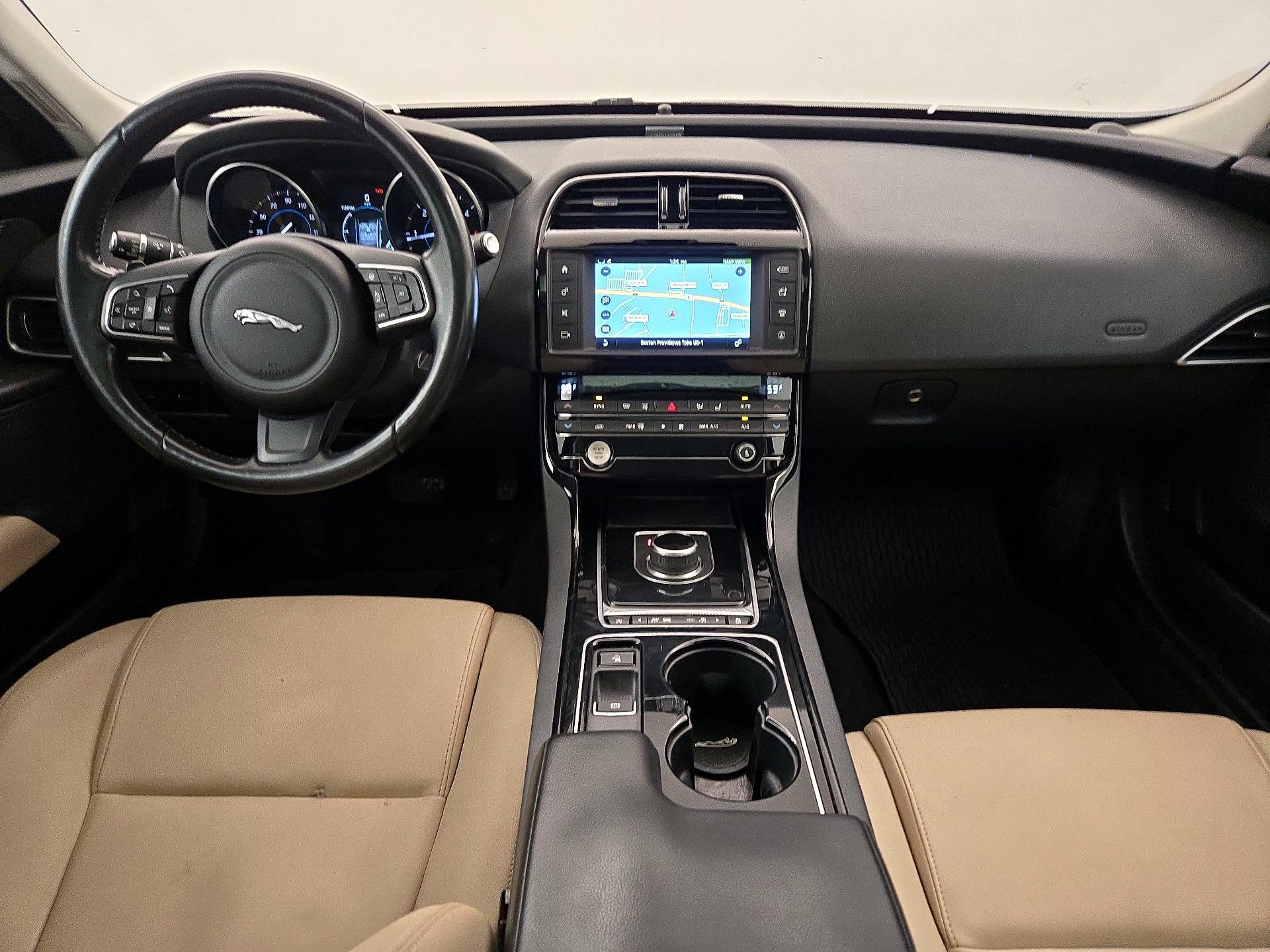 Thumbnail: 2017 Jaguar XE - 9