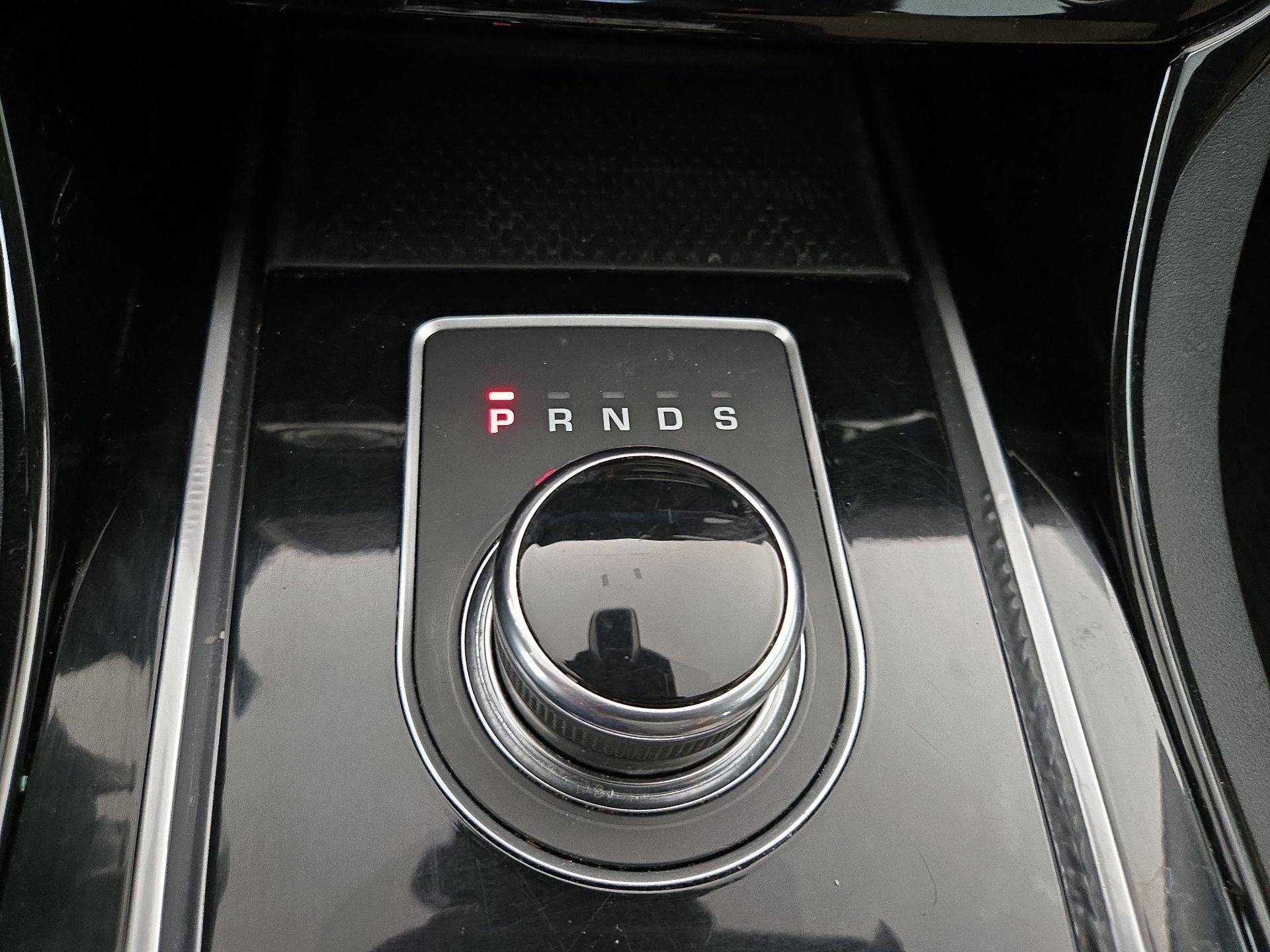 Thumbnail: 2017 Jaguar XE - 17