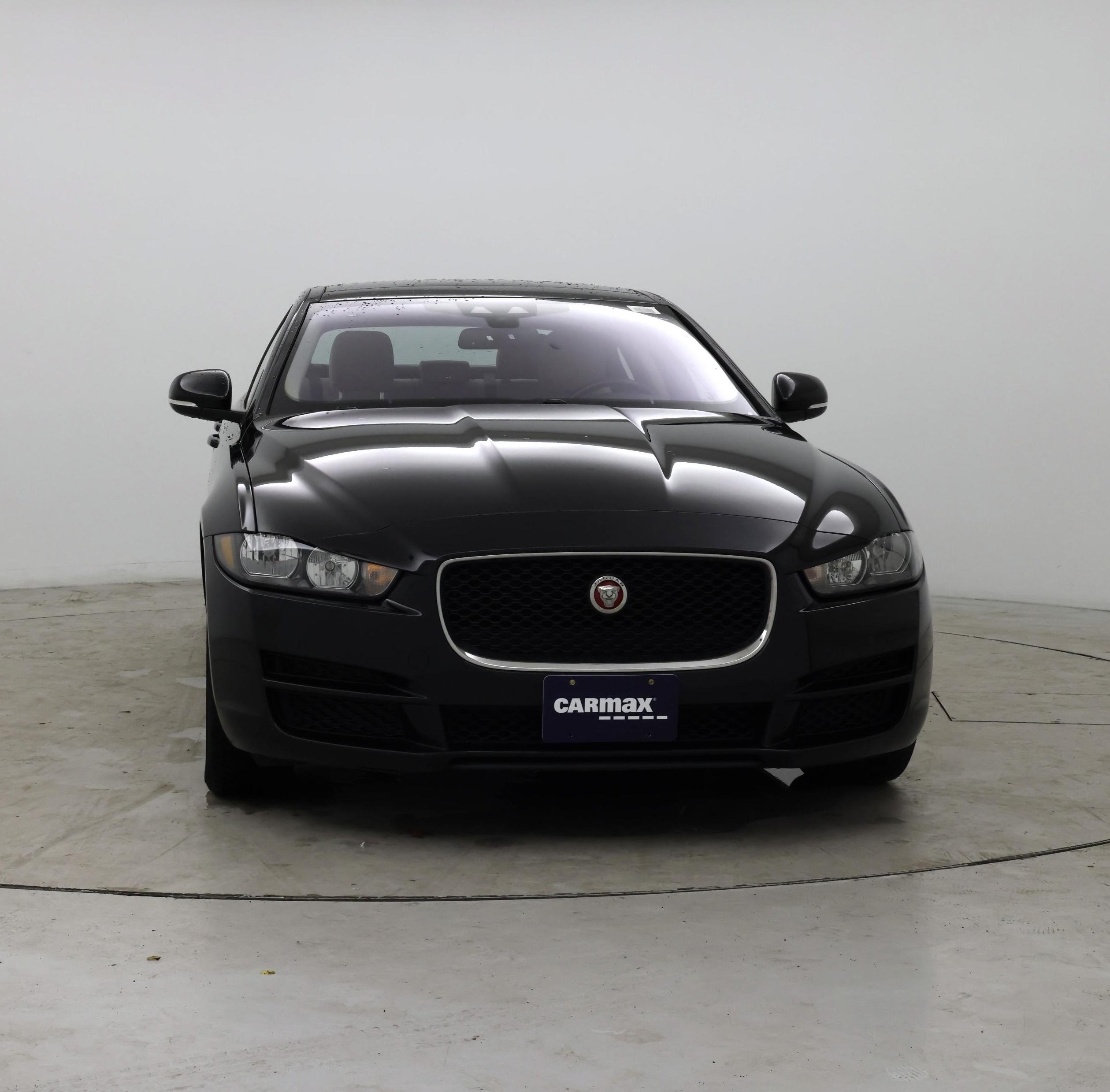 Thumbnail: 2017 Jaguar XE - 5