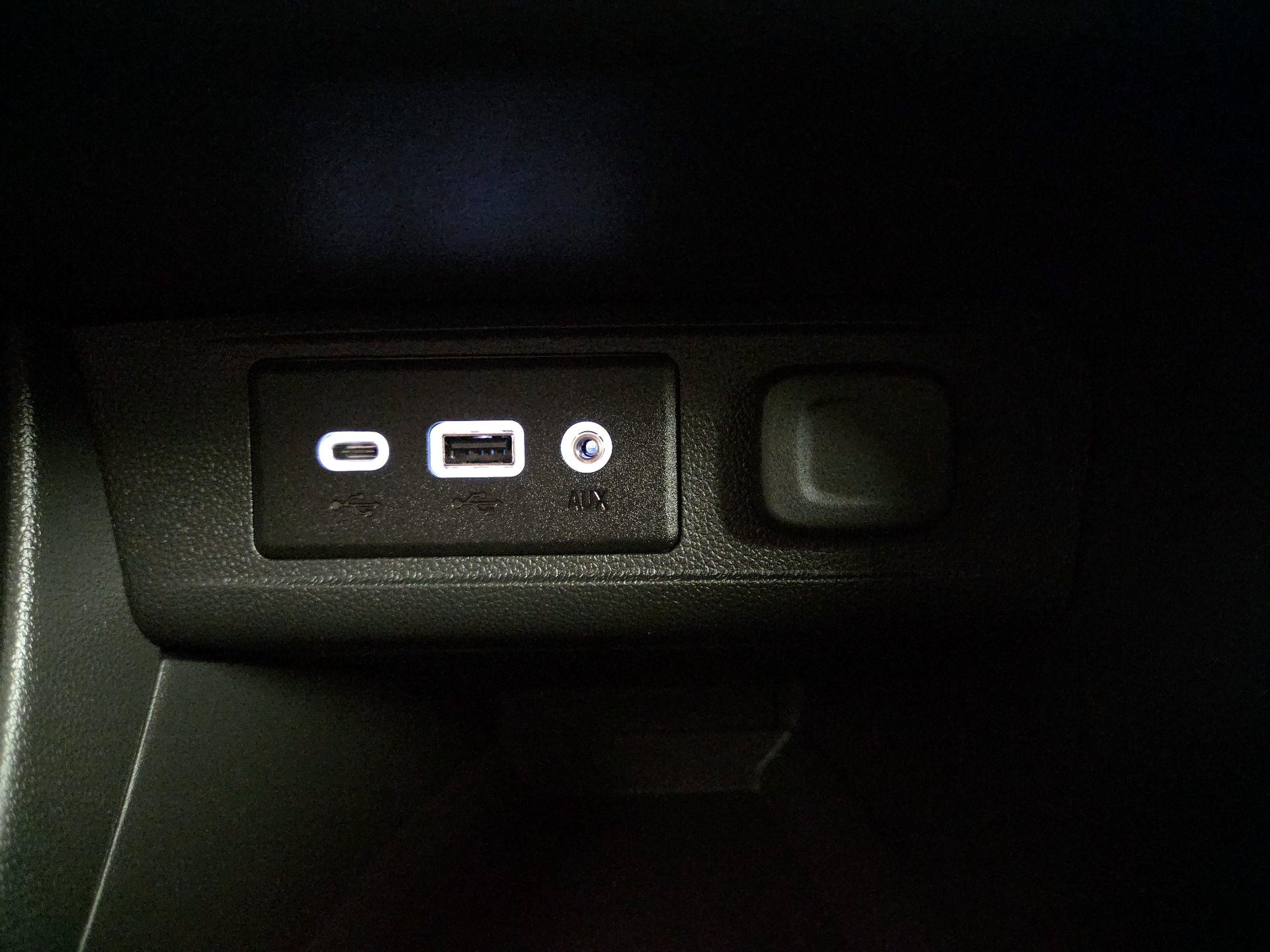 Thumbnail: 2023 Buick Encore GX - 18