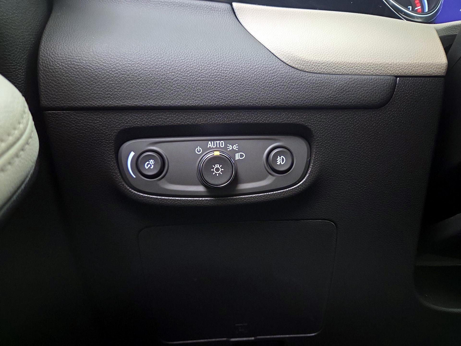 Thumbnail: 2023 Buick Encore GX - 13