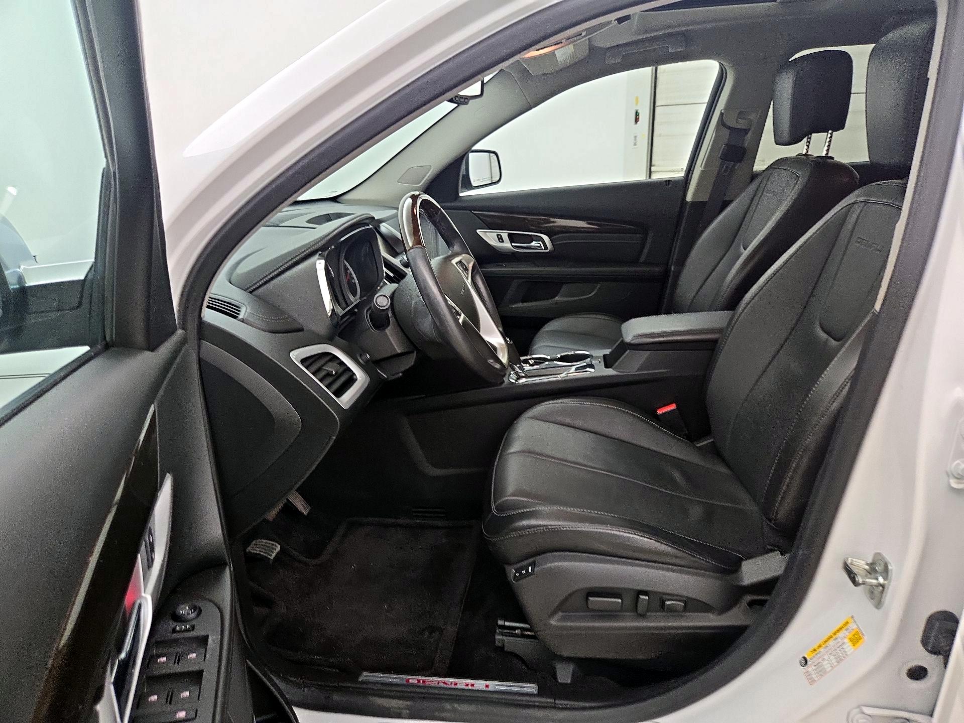 Thumbnail: 2016 GMC Terrain - 11