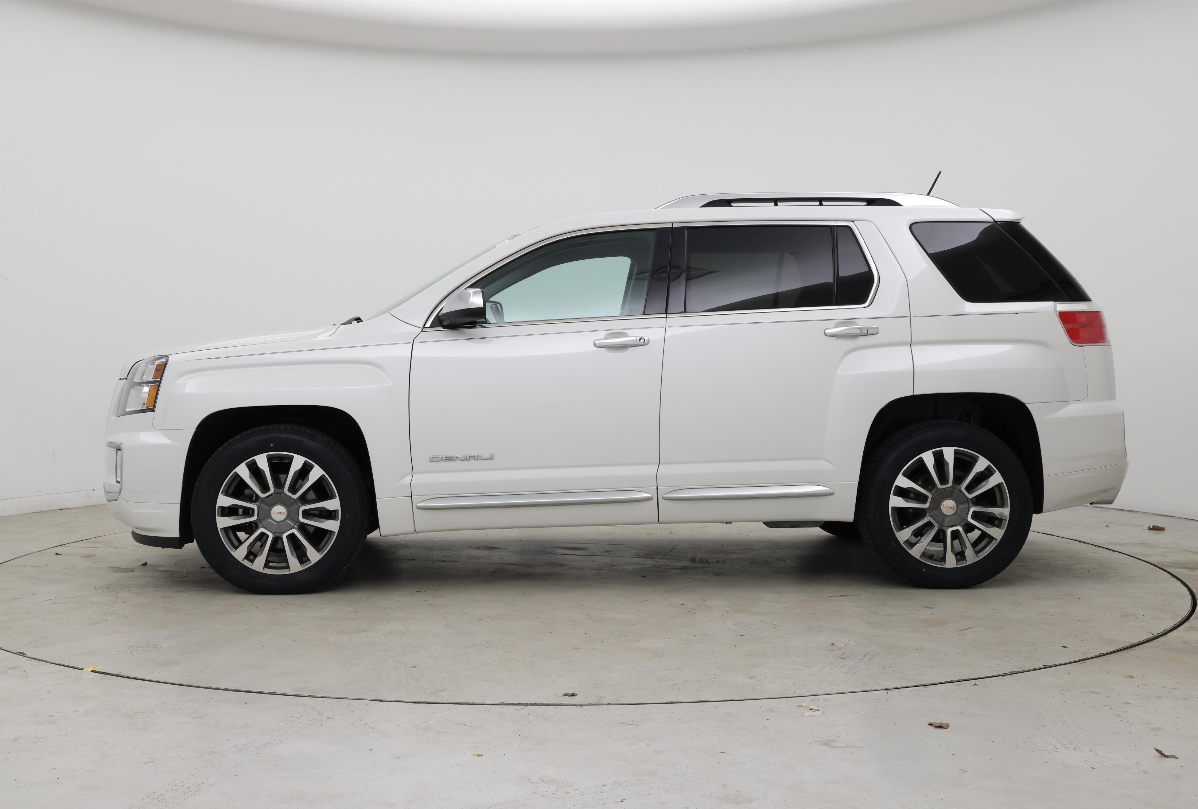 Thumbnail: 2016 GMC Terrain - 3