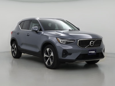 2023 Volvo XC40 B5 Plus Bright Theme