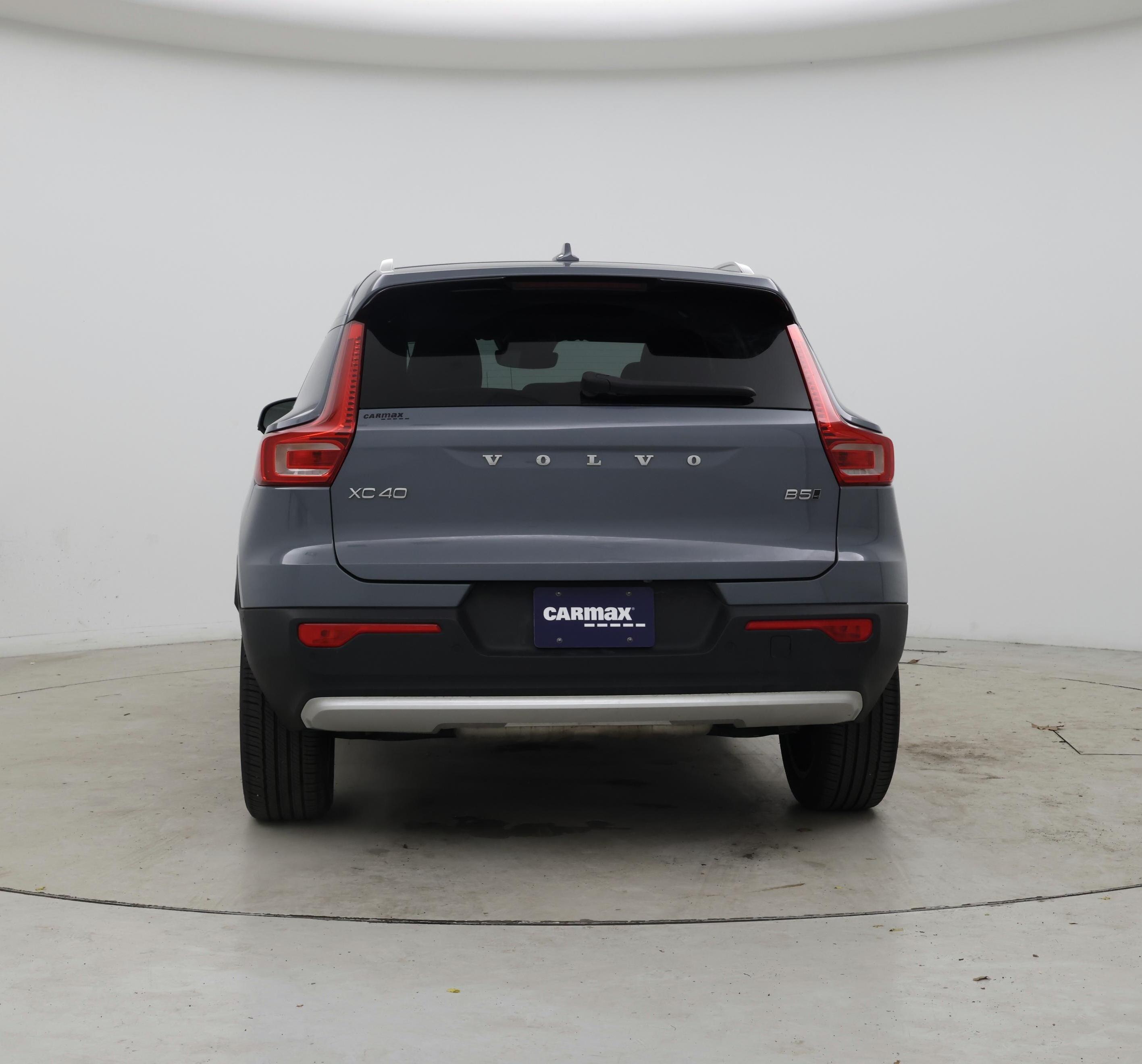 Thumbnail: 2023 Volvo XC40 - 6