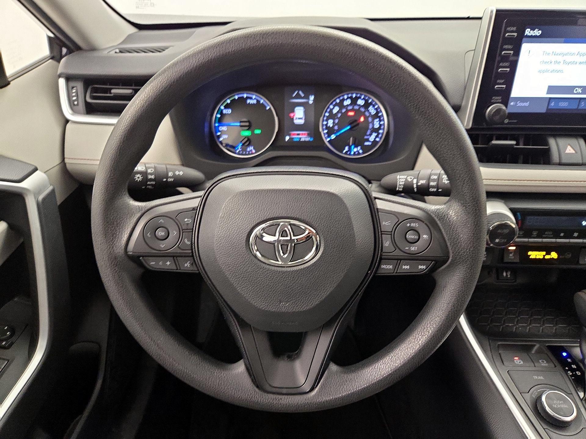 Thumbnail: 2019 Toyota RAV4 - 10