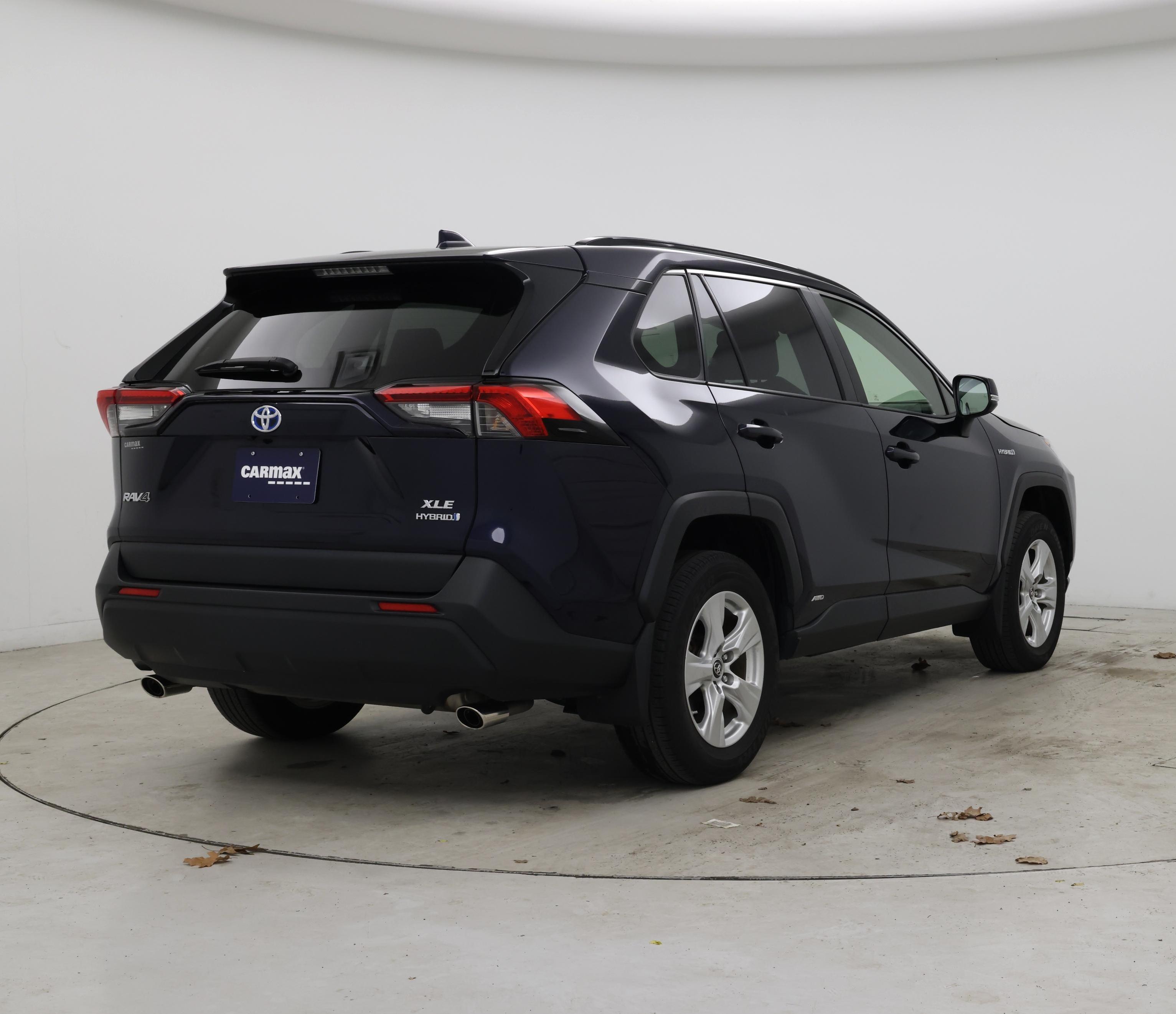 Thumbnail: 2019 Toyota RAV4 - 8