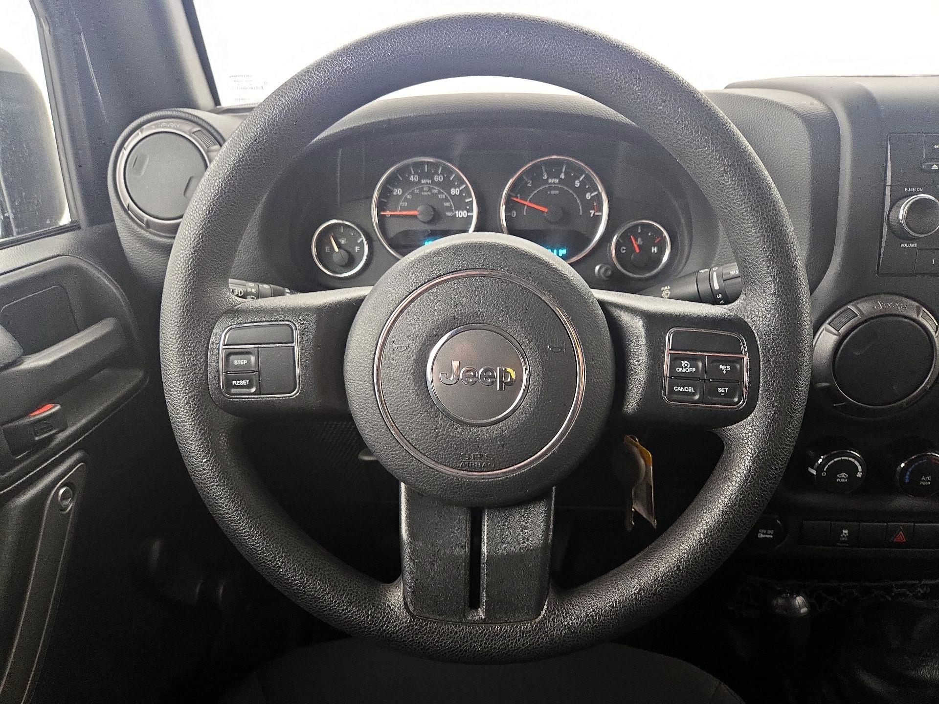 Thumbnail: 2016 Jeep Wrangler - 10