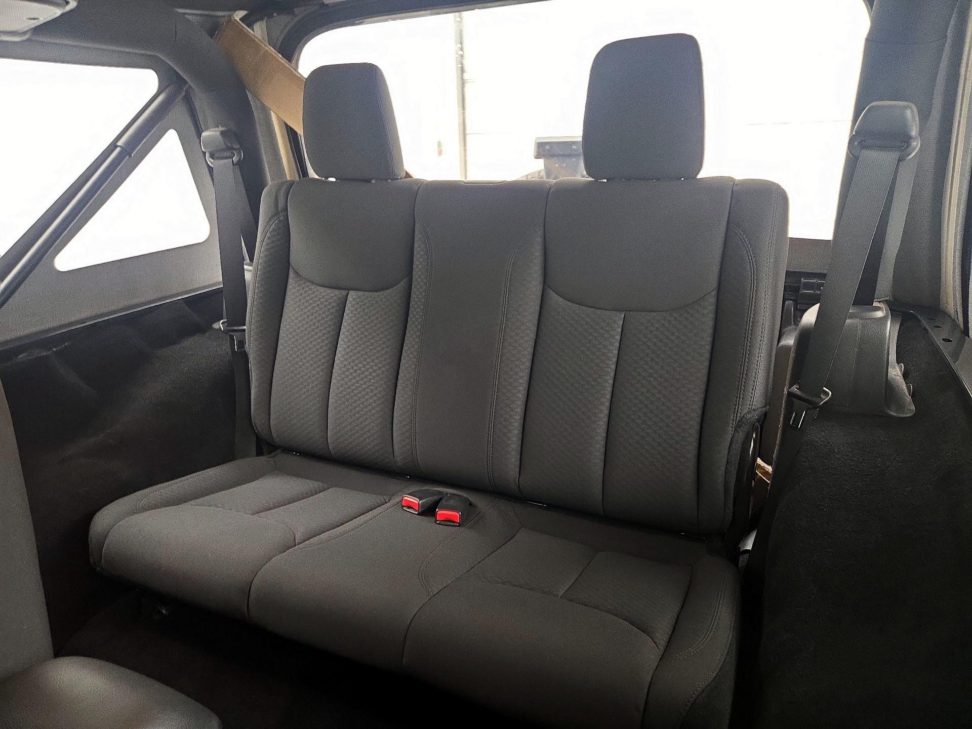 Thumbnail: 2016 Jeep Wrangler - 17