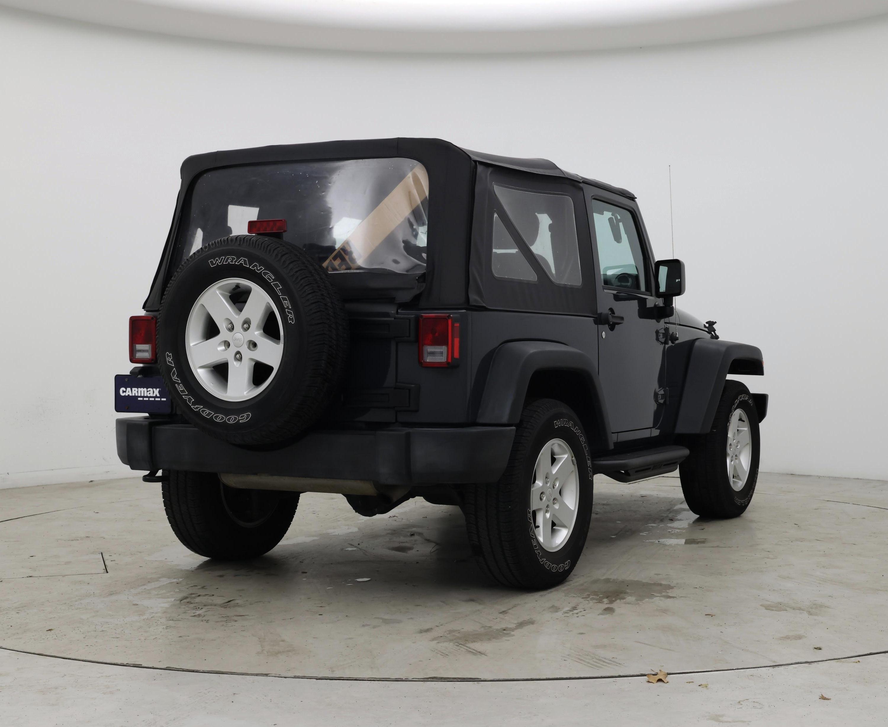 Thumbnail: 2016 Jeep Wrangler - 8